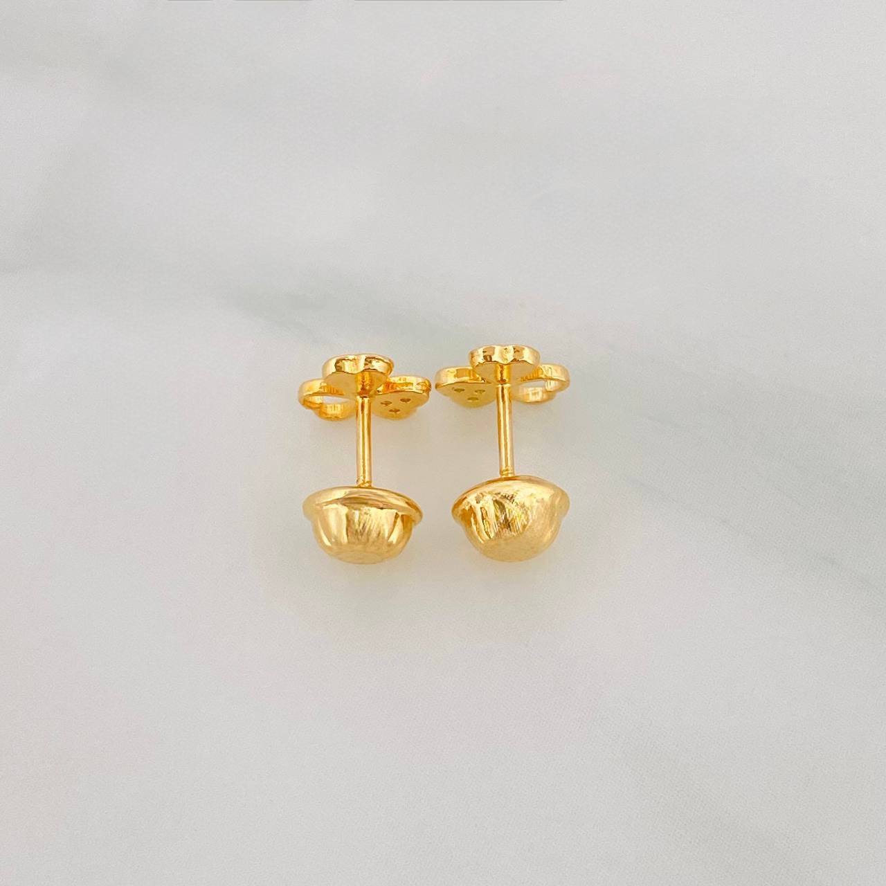 Heart Stud Earrings 0.75g / in / 6.22mm Yellow Gold 18K