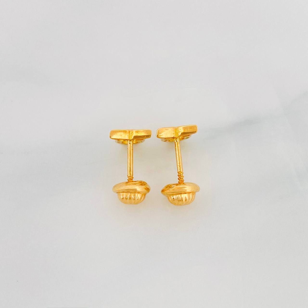 Topos Buho 1.05g / in / 4.42mm Oro Amarillo 18K