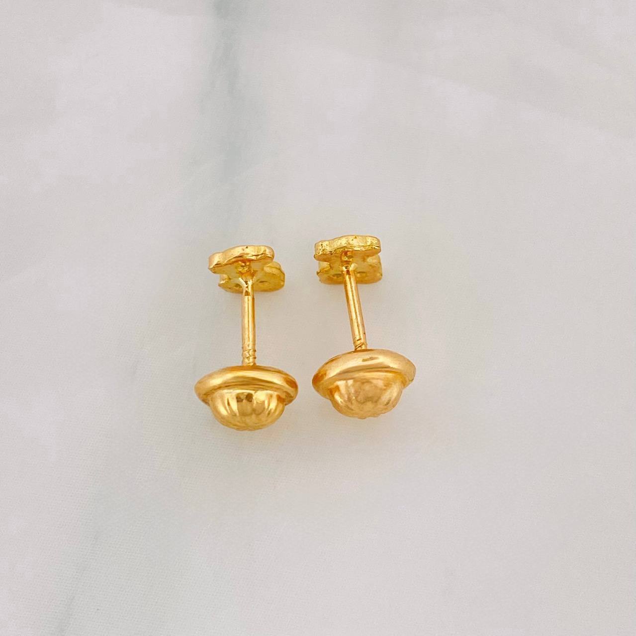 Stud Earrings Bear Ts 0.7g / in / 3.75mm Yellow Gold 18K