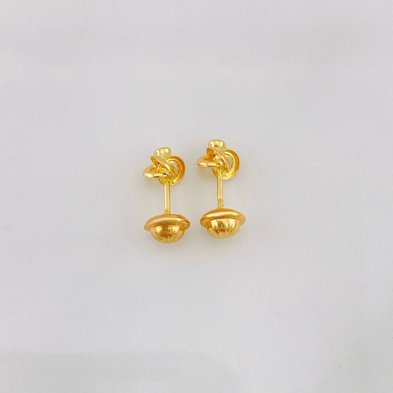 Stud Earrings Helix 0.9g / in / 4.88mm Yellow Gold 18K