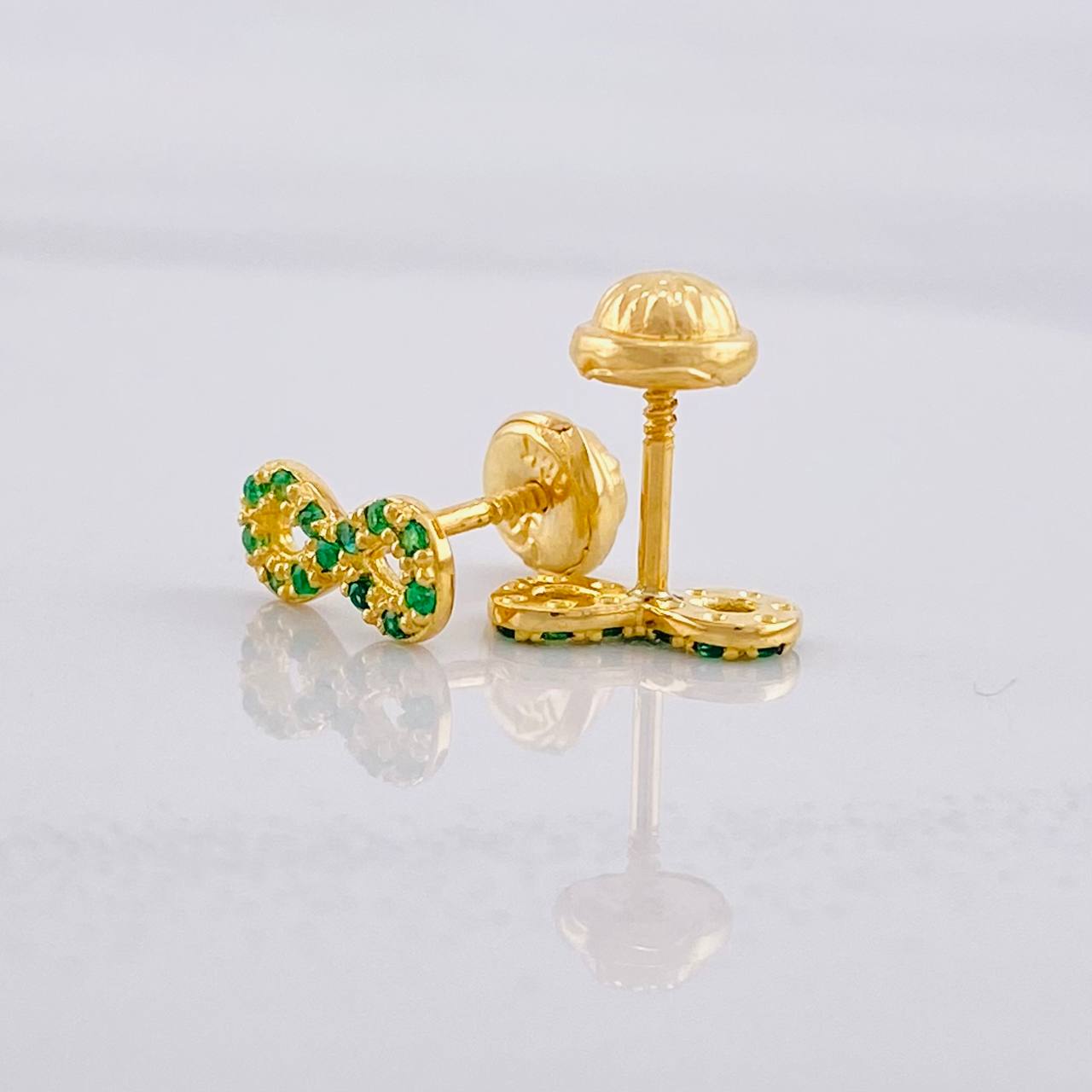 Topos Infinito Esmeraldas 14pts 1.2g / in / 4.4mm Oro Amarillo 18K