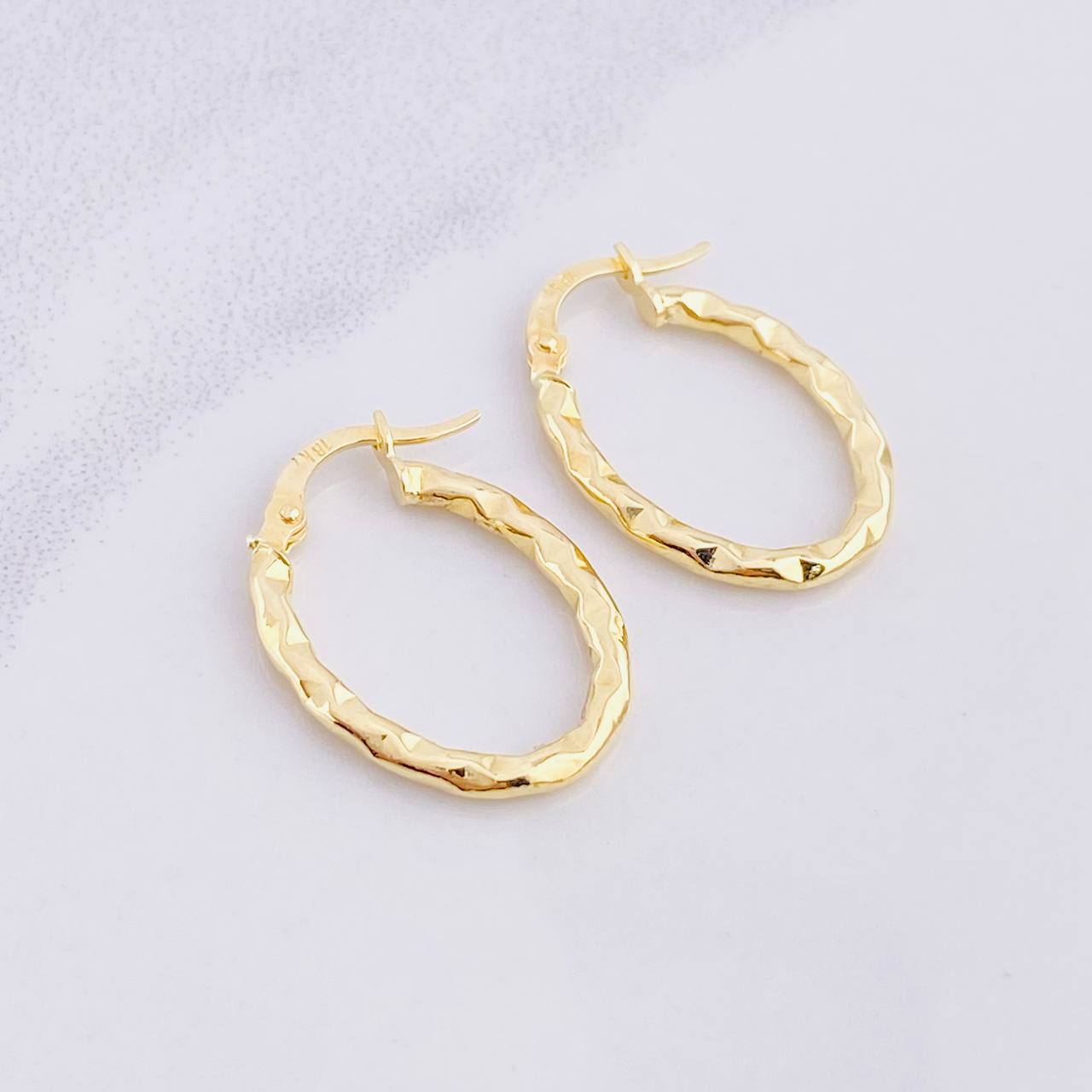 Hoop Earrings Anto 1.55g / 1 in 18K Yellow Gold