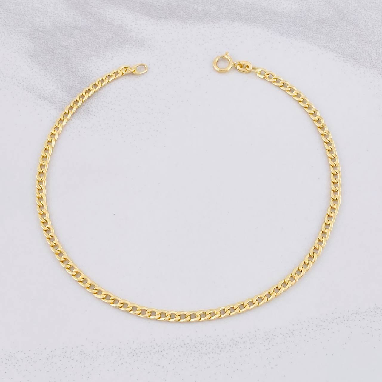 Cuban Links Bracelet 1.1g / 7 3/4 in / 2.4mm 18K Yellow Gold