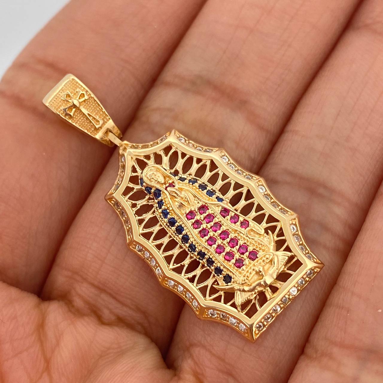 Dije Virgen Guadalupe 4.4gr / 1 1/2 in / Oro Amarillo 18K %
