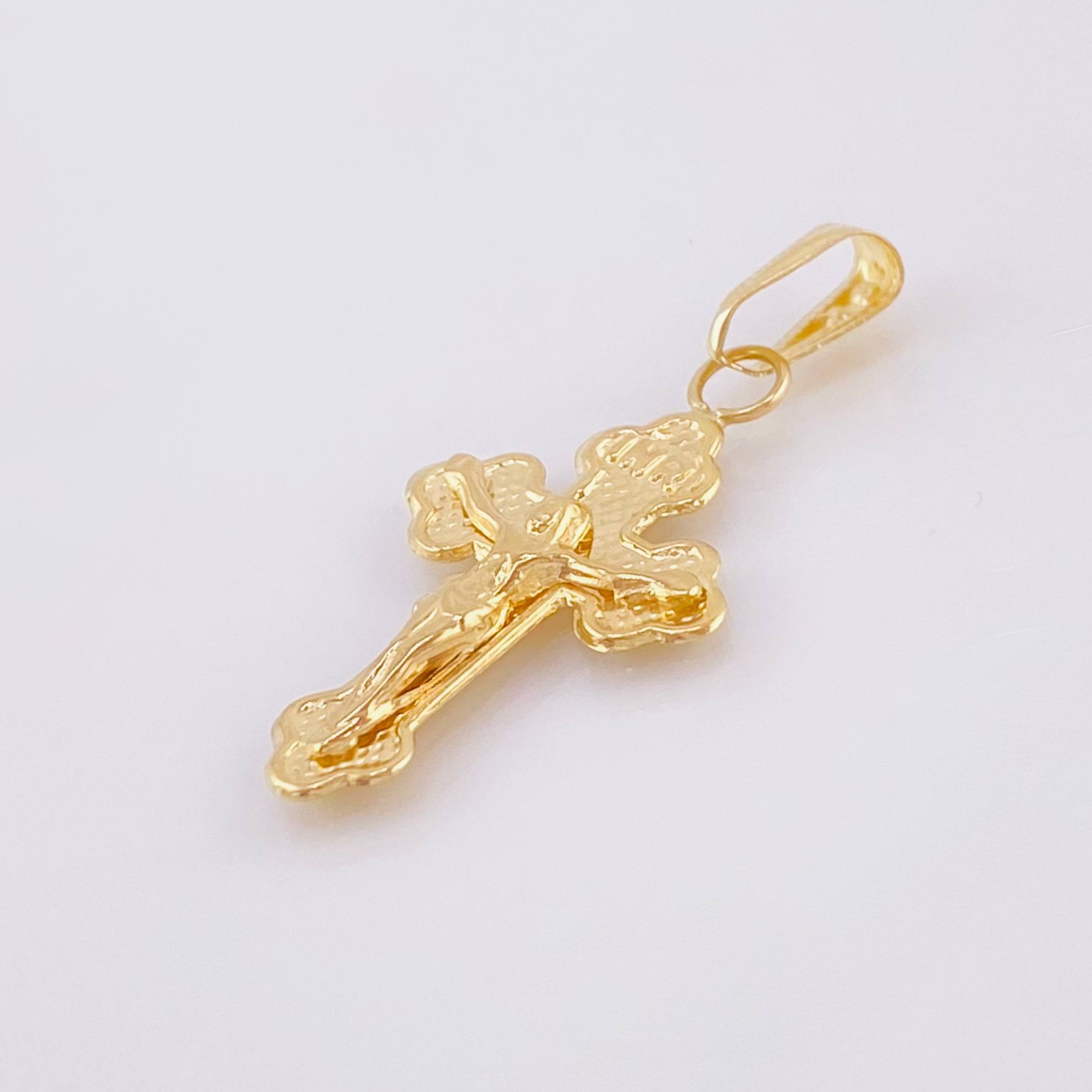 Dije Cruz Cristo 1.05gr / 1 1/4 in / Oro Amarillo 18K *