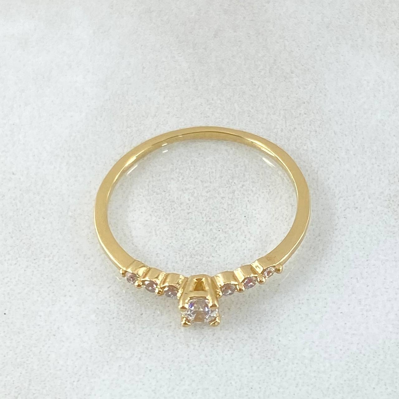Trinity Channel Solitaire Ring 1.1gr / Size 5 3/4 / 18K Gold -