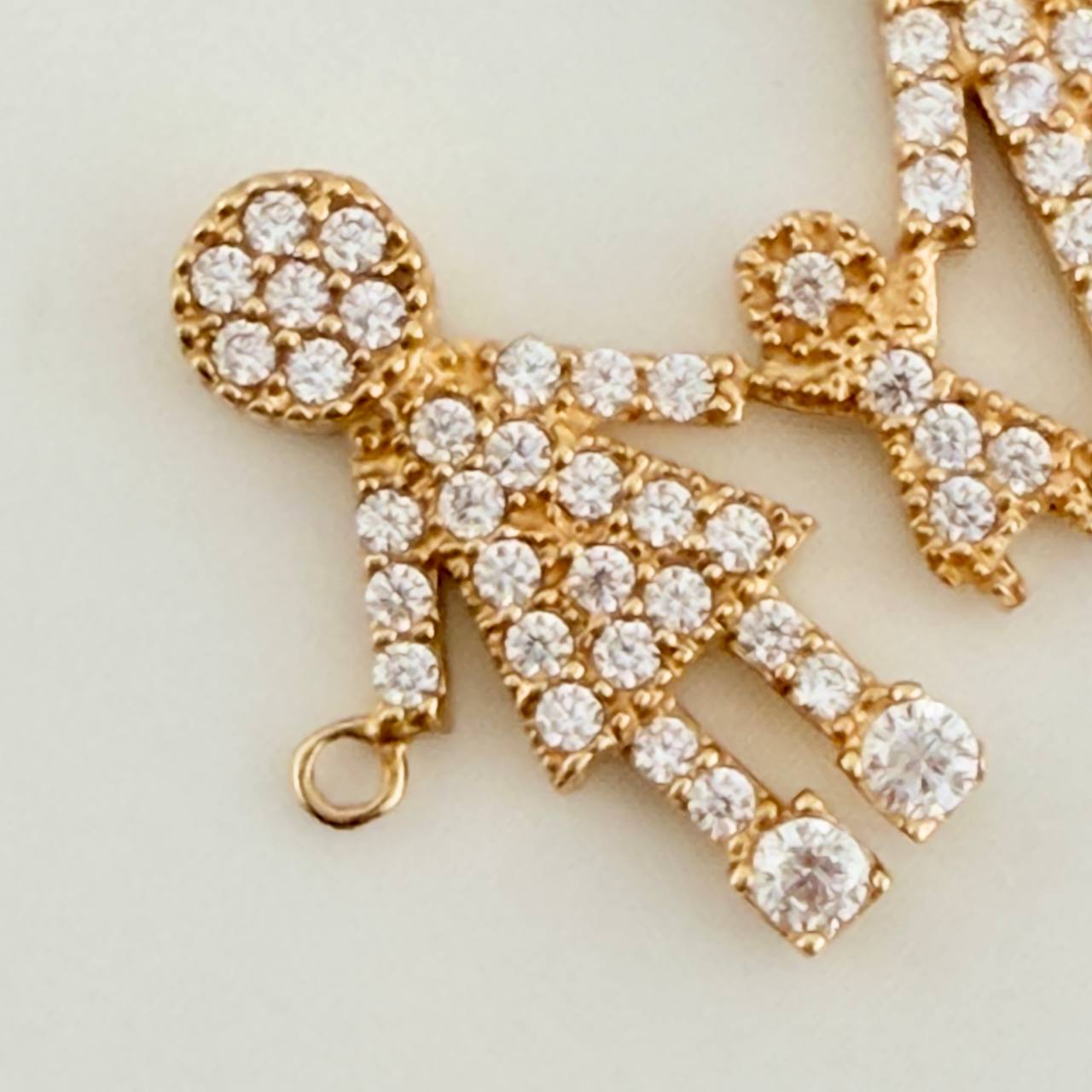 Herraje Familia De Tres 1.6gr / 3/4 in / Oro Amarillo 18K %