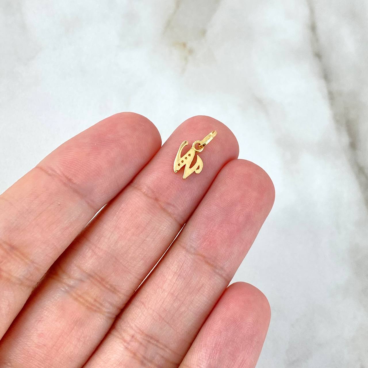 Pendant Letter W Italic 0.4gr / 1.2cm / White Zircons Yellow Gold