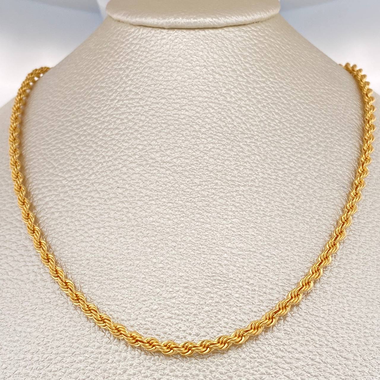 Cadena Lazo 8.35gr / 23 1/2 in / 3.1mm Oro Amarillo +3 18K $