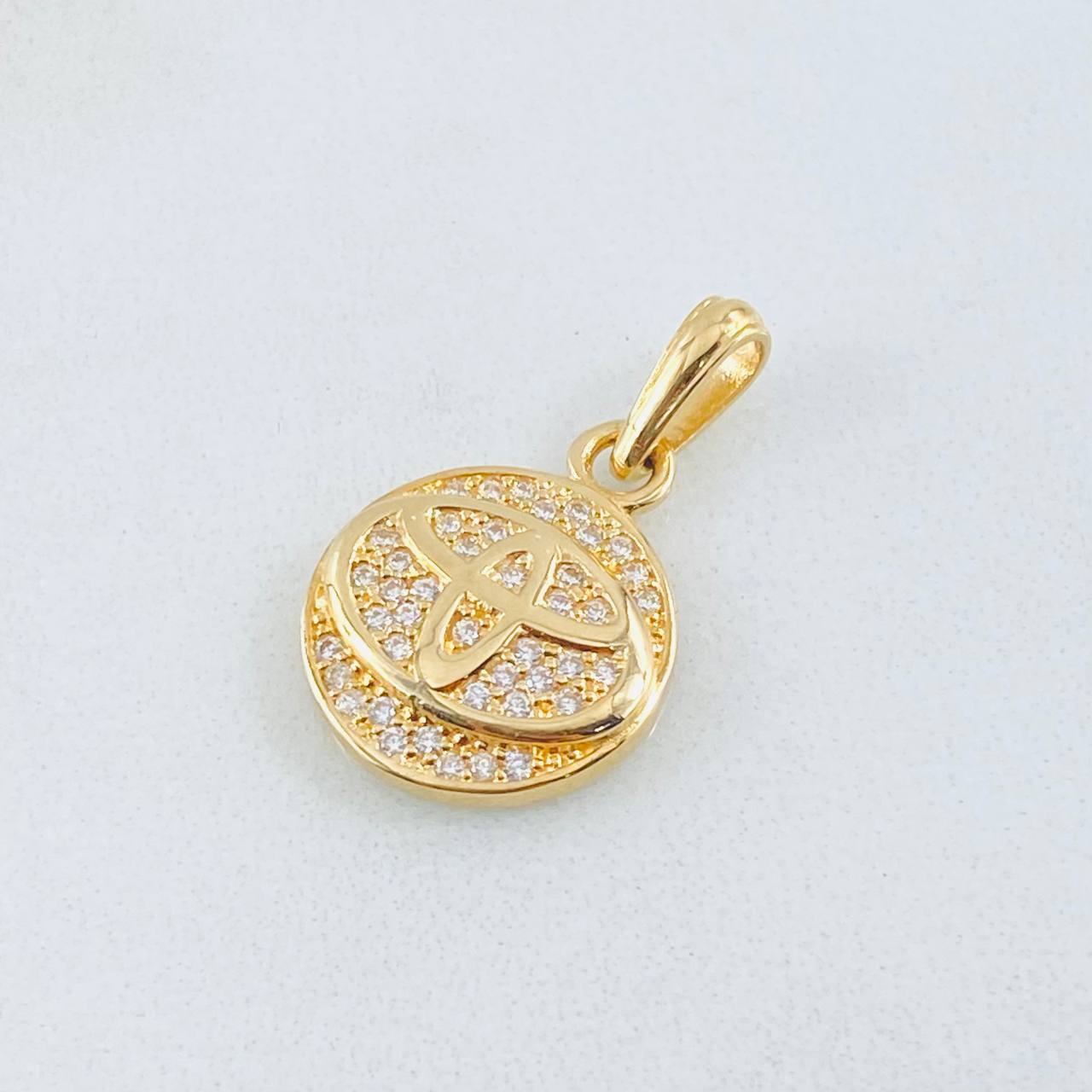 Dije Circulo Marca Automovil 2.35gr / 3/4 in / Oro Amarillo 18K