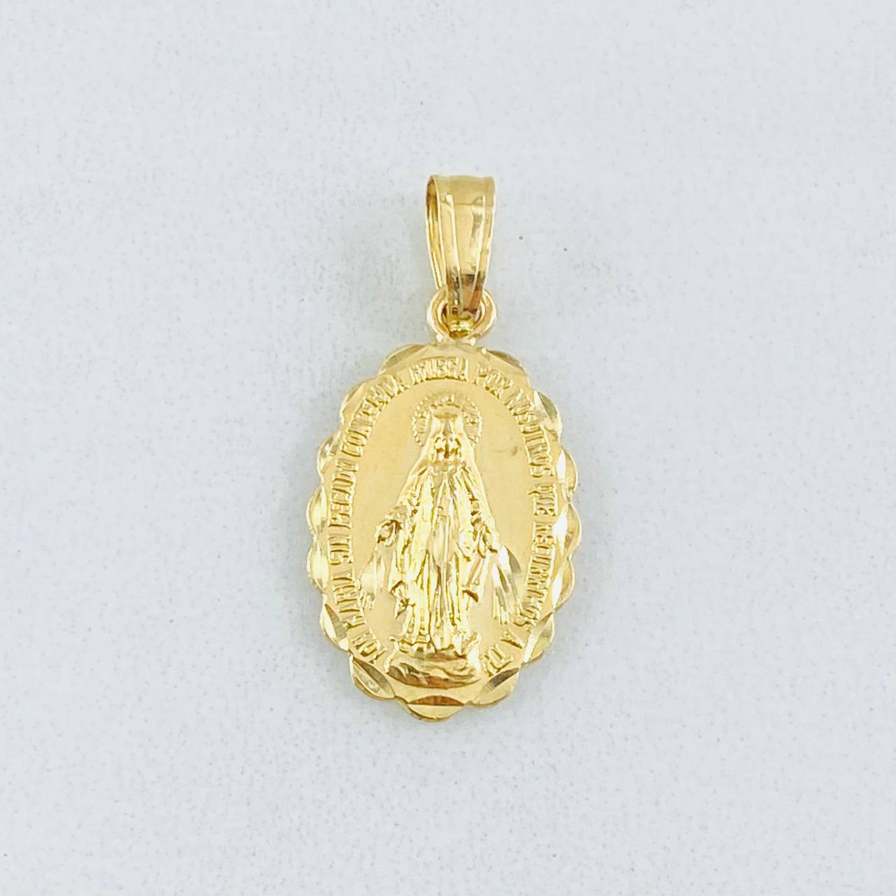 Dije Borde Milagrosa 0.85gr / 3/4 in / Oro Amarillo 18K