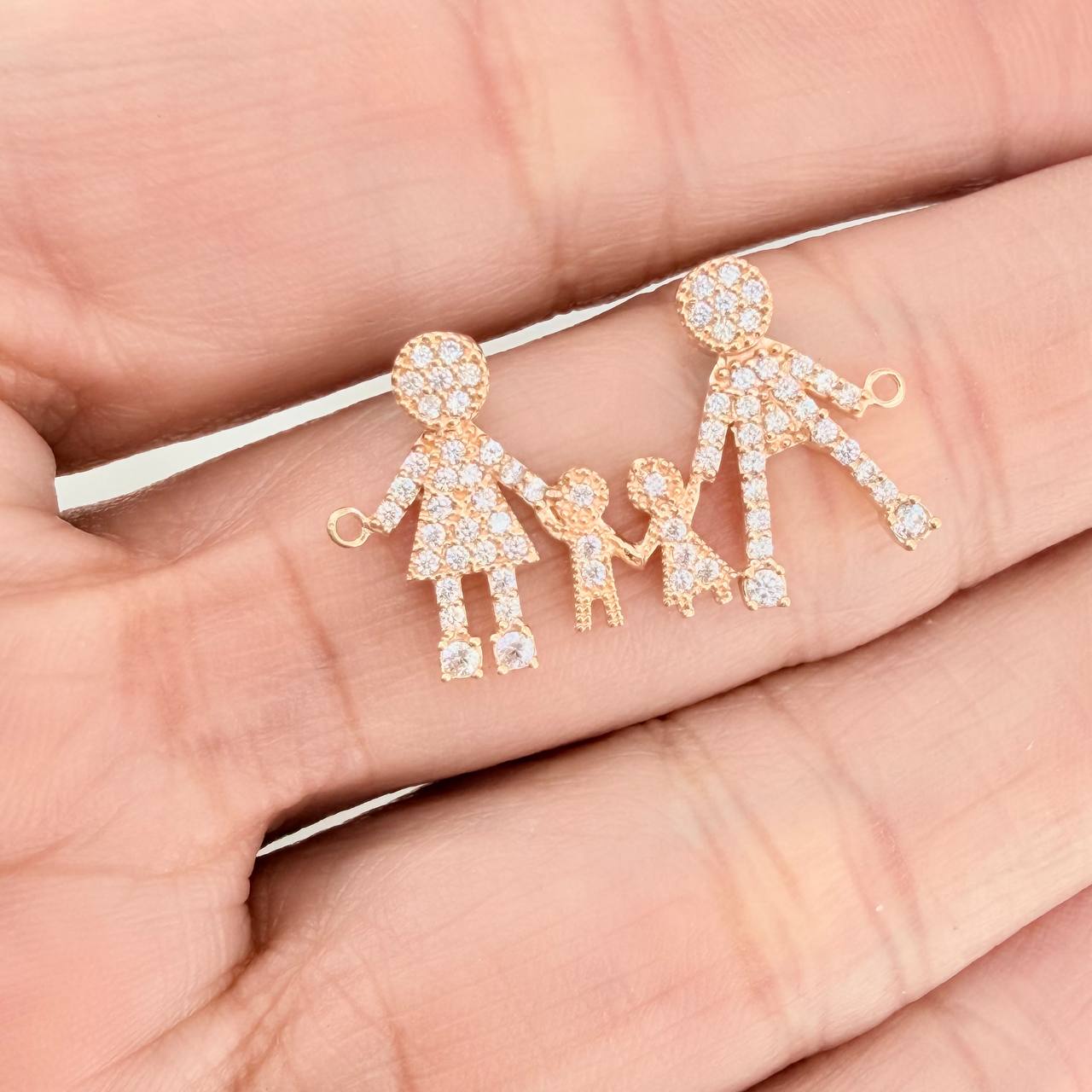 Family of Four Charm 2gr / 1 in / 18K Yellow Gold %