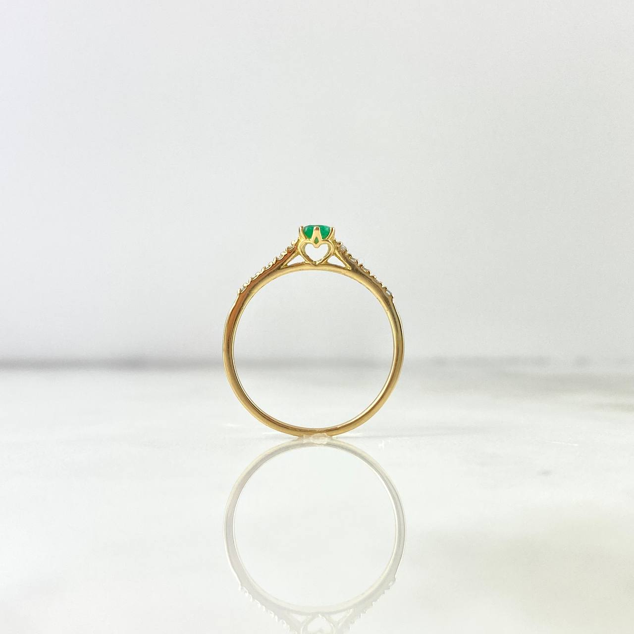 Solitaire Ring Solitaire Filigree 1.3gr / Size 7 / Emerald 21pts - White Diamonds 8pts Yellow Gold (Jewel)