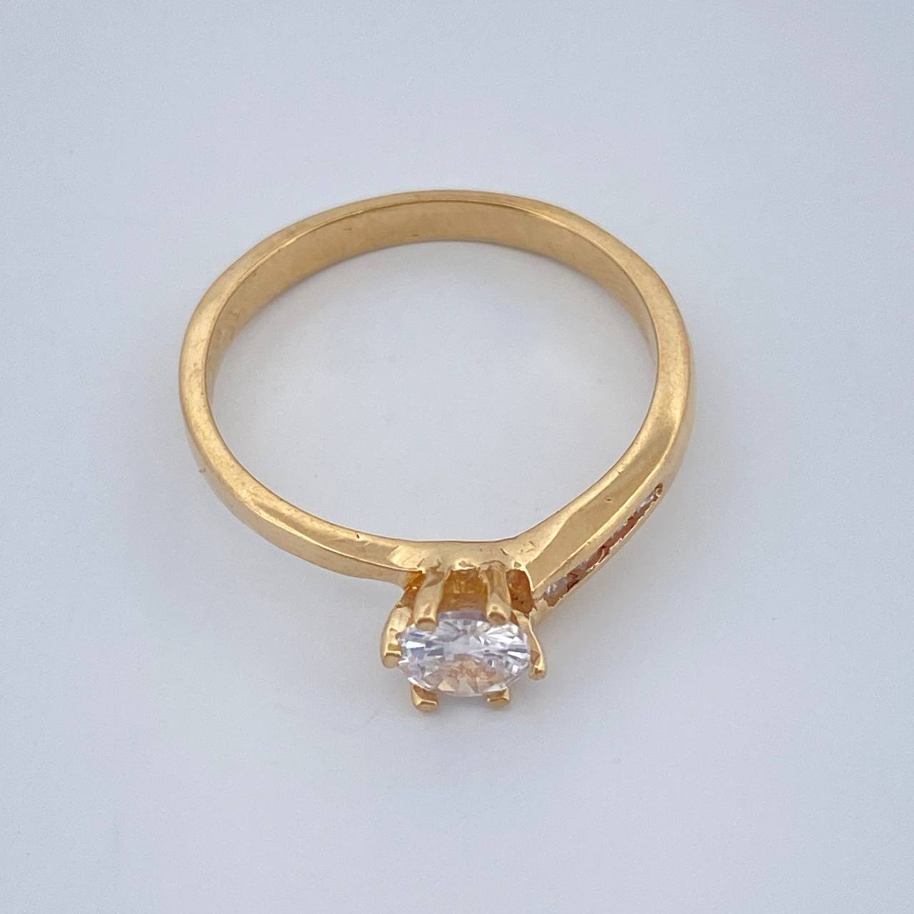 Anillo Solitario Linea Invertida 2.75gr / T7 1/4 / Oro Amarillo 18K %