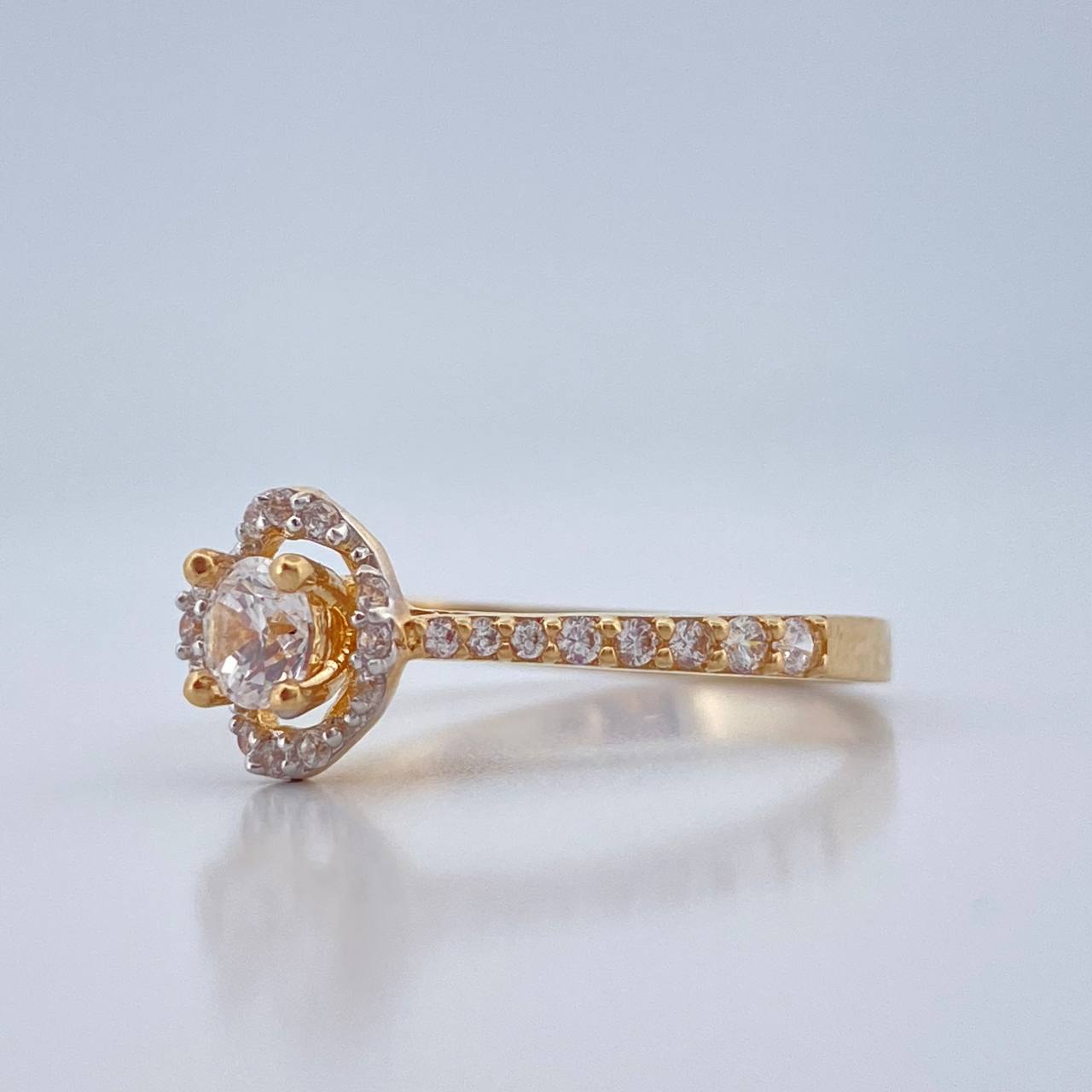 Churumbela Flower Ring 1.9gr / T6 1/4 / Two Yellow White Gold 18K %
