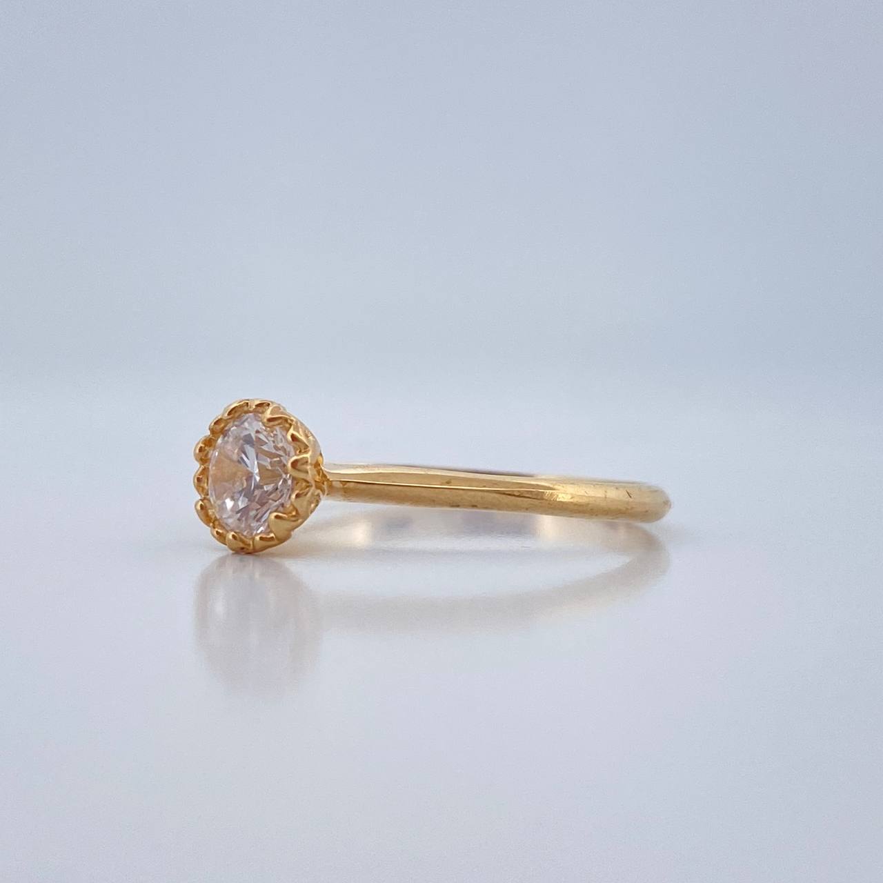 Anillo Solitario Halo 1.7gr / T6 3/4 / Oro Amarillo 18K %