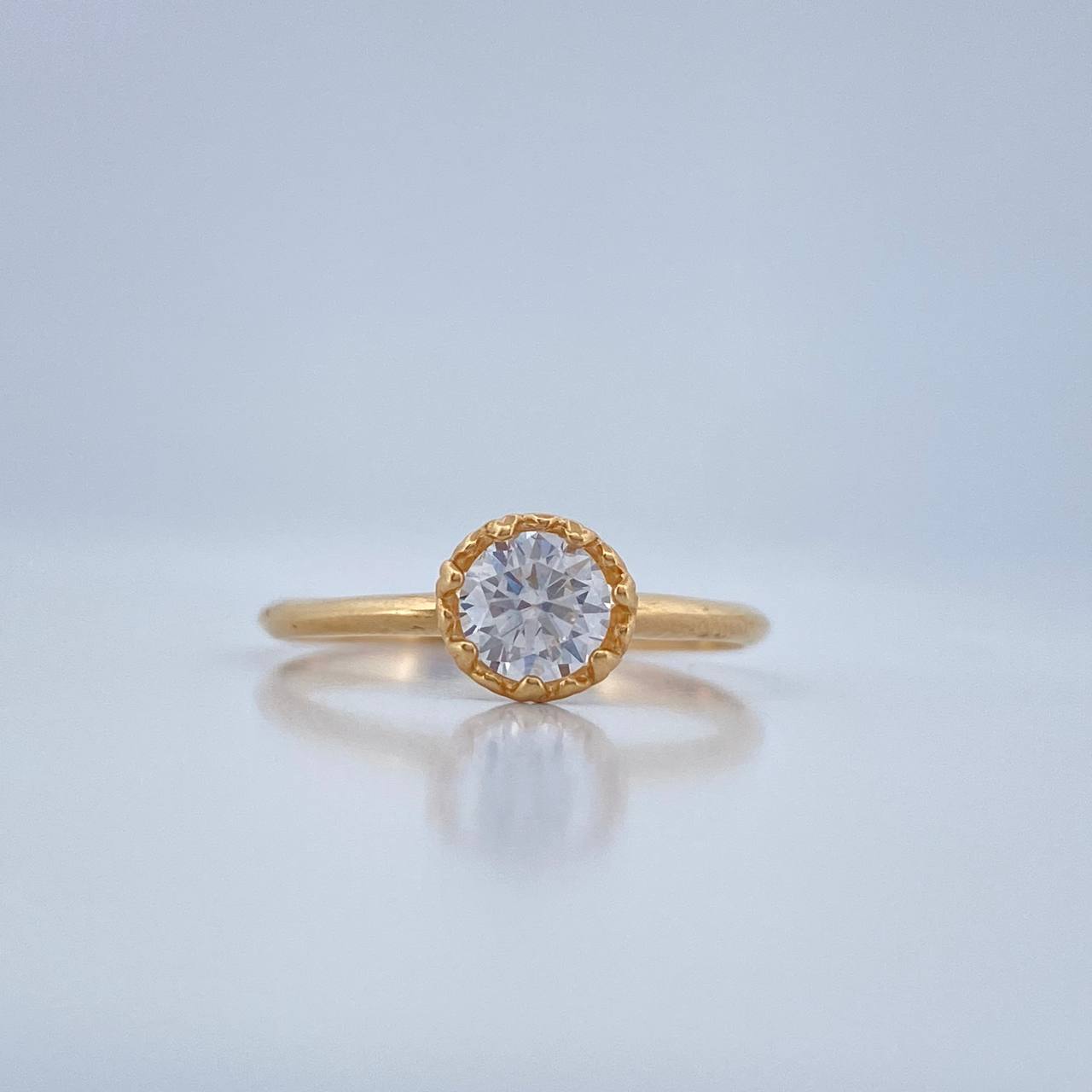 Anillo Solitario Halo 1.7gr / T6 3/4 / Oro Amarillo 18K %