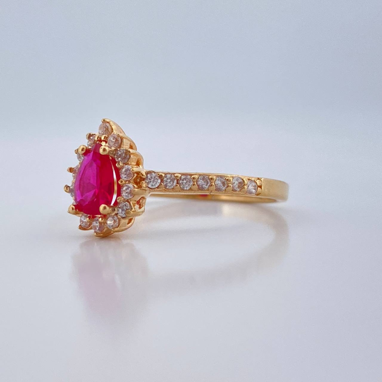 Anillo Halo Gota 2.25gr / T6 1/2 / Oro Amarillo 18K %