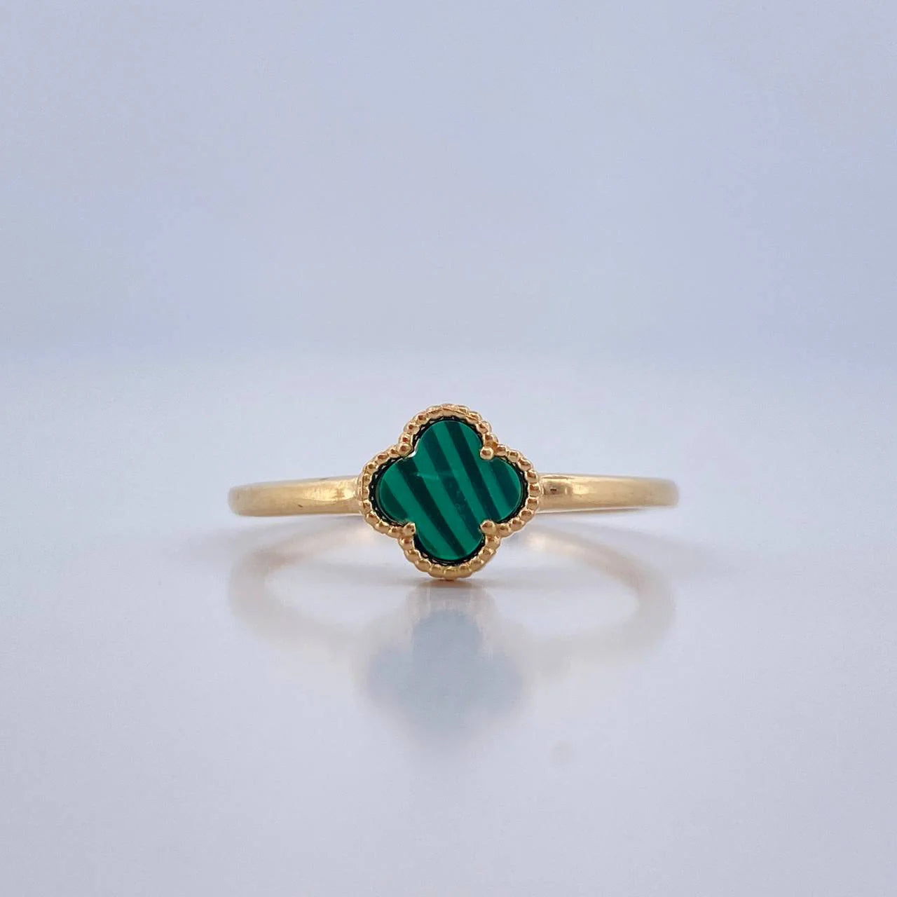 Clover Green Malachite Ring 1.2 g / T6 3/4 Yellow Gold 18K