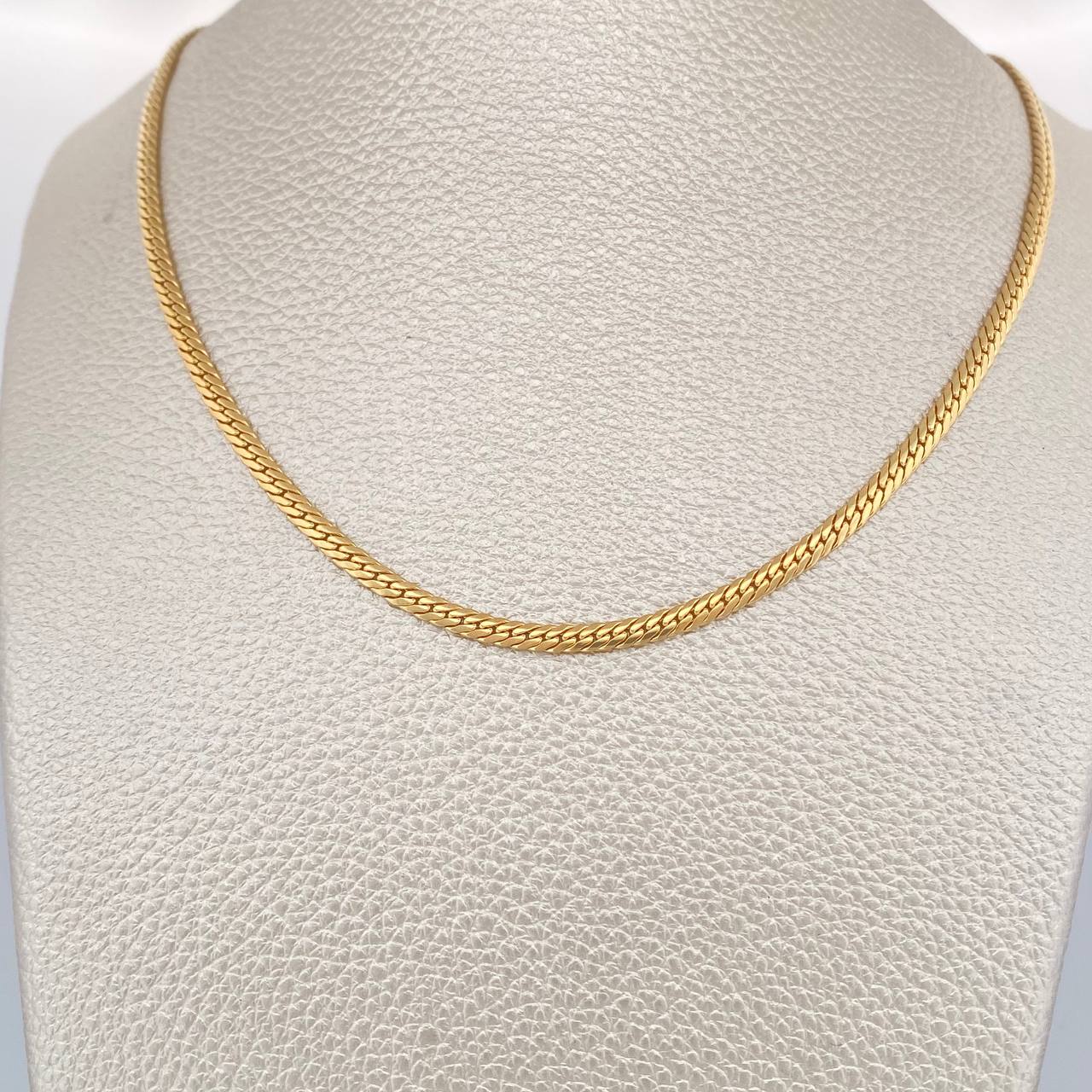 Cadena Serpiente 7.7gr / 23 3/4 in / 3mm Oro Amarillo +3 18K %