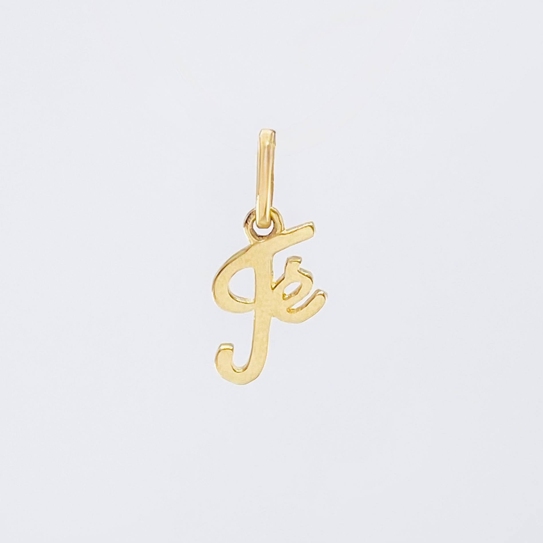 Dije Fe 0.85gr / 3/4 in / Oro Amarillo 18K *