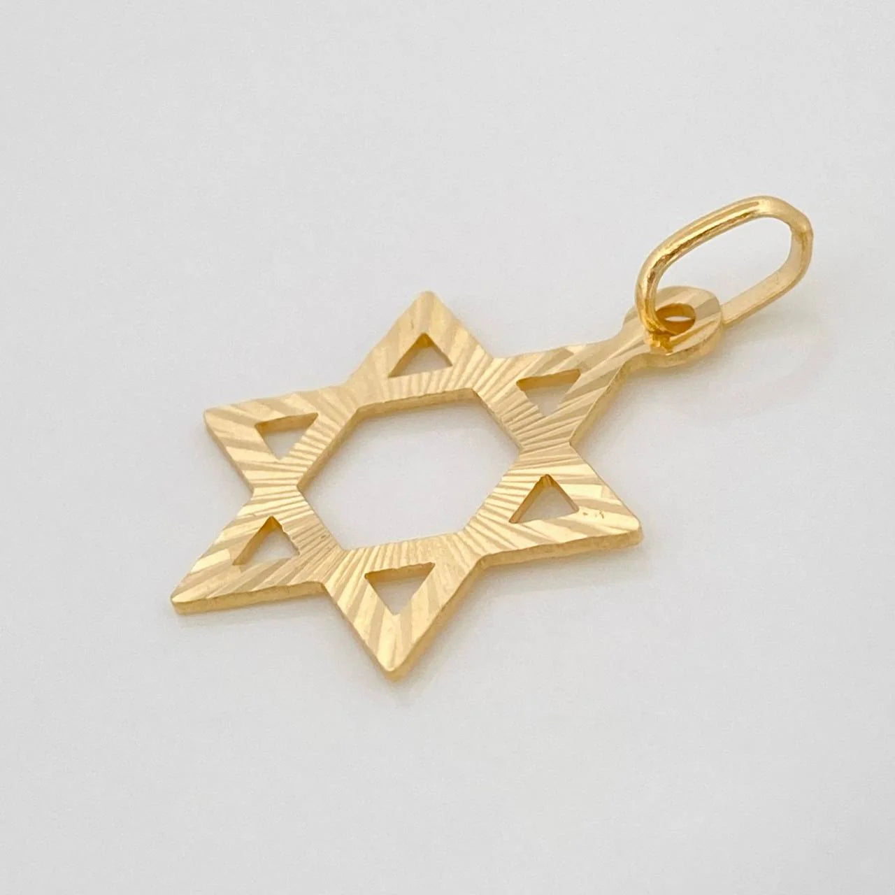 Dije Silueta Estrella 1.05g / 1 in Oro Amarillo 18K