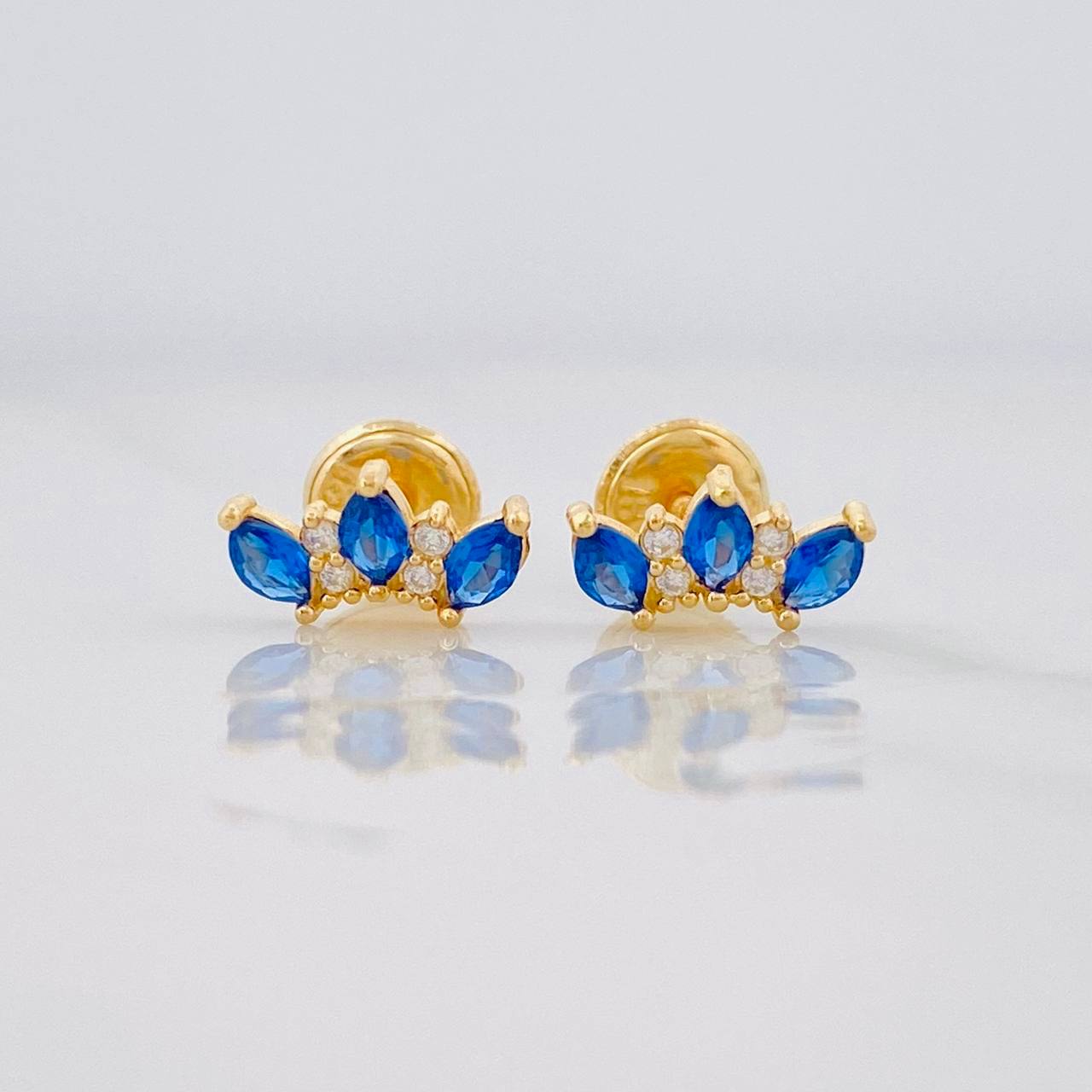 Topos Tiara 0.75g / in / 8.9mm Oro Amarillo 18K