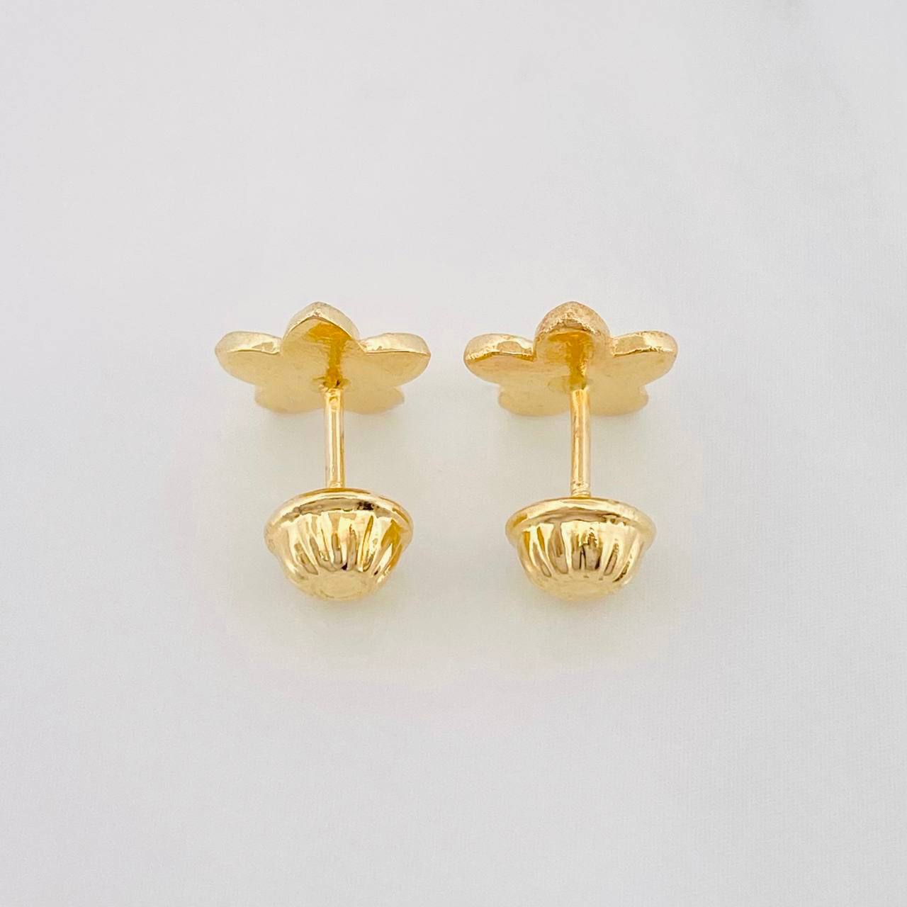 Topos Flor 1.2g / in / 8mm Oro Amarillo 18K