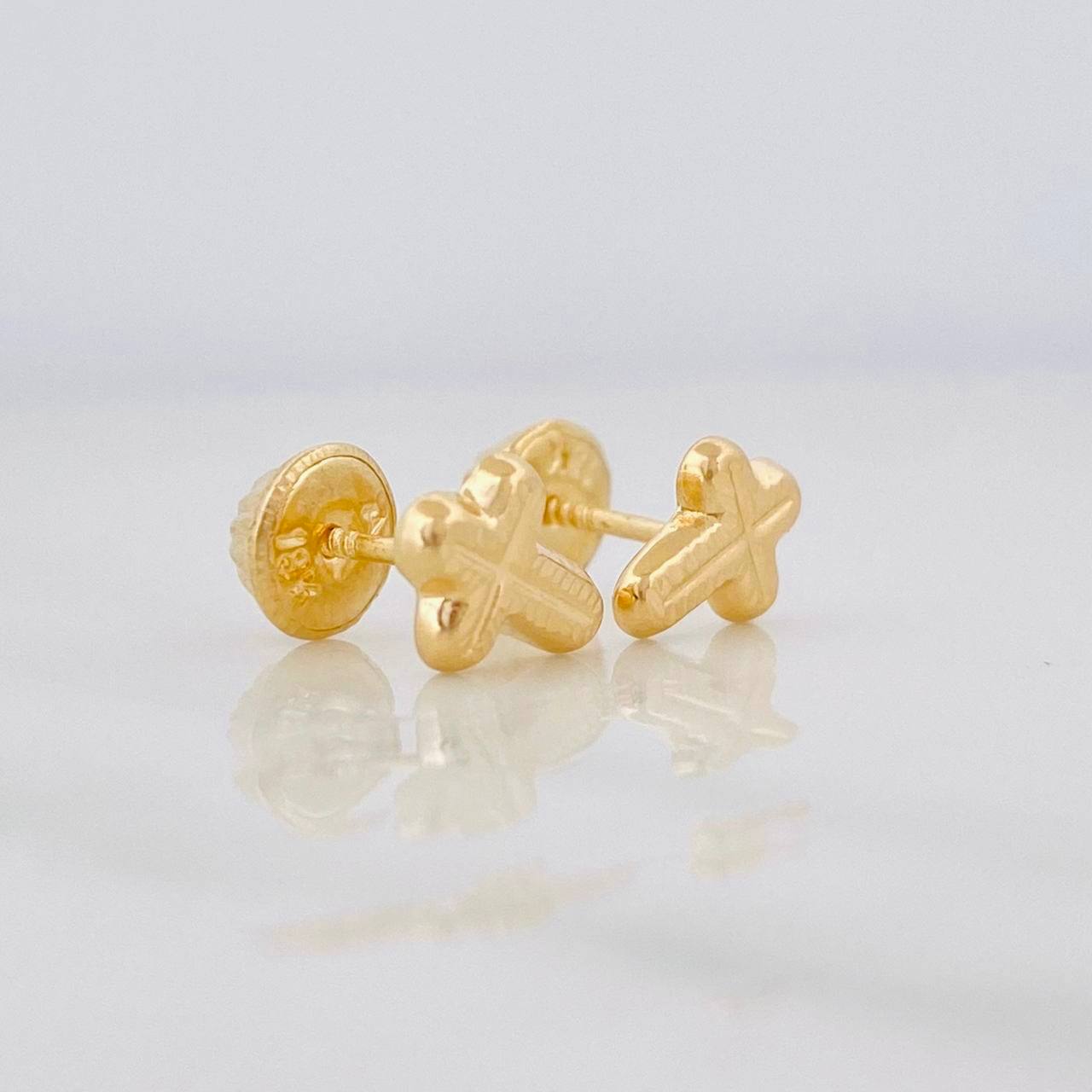 Diamond Cut Cross Stud Earrings 0.6g / in / 5.9mm Yellow Gold 18K