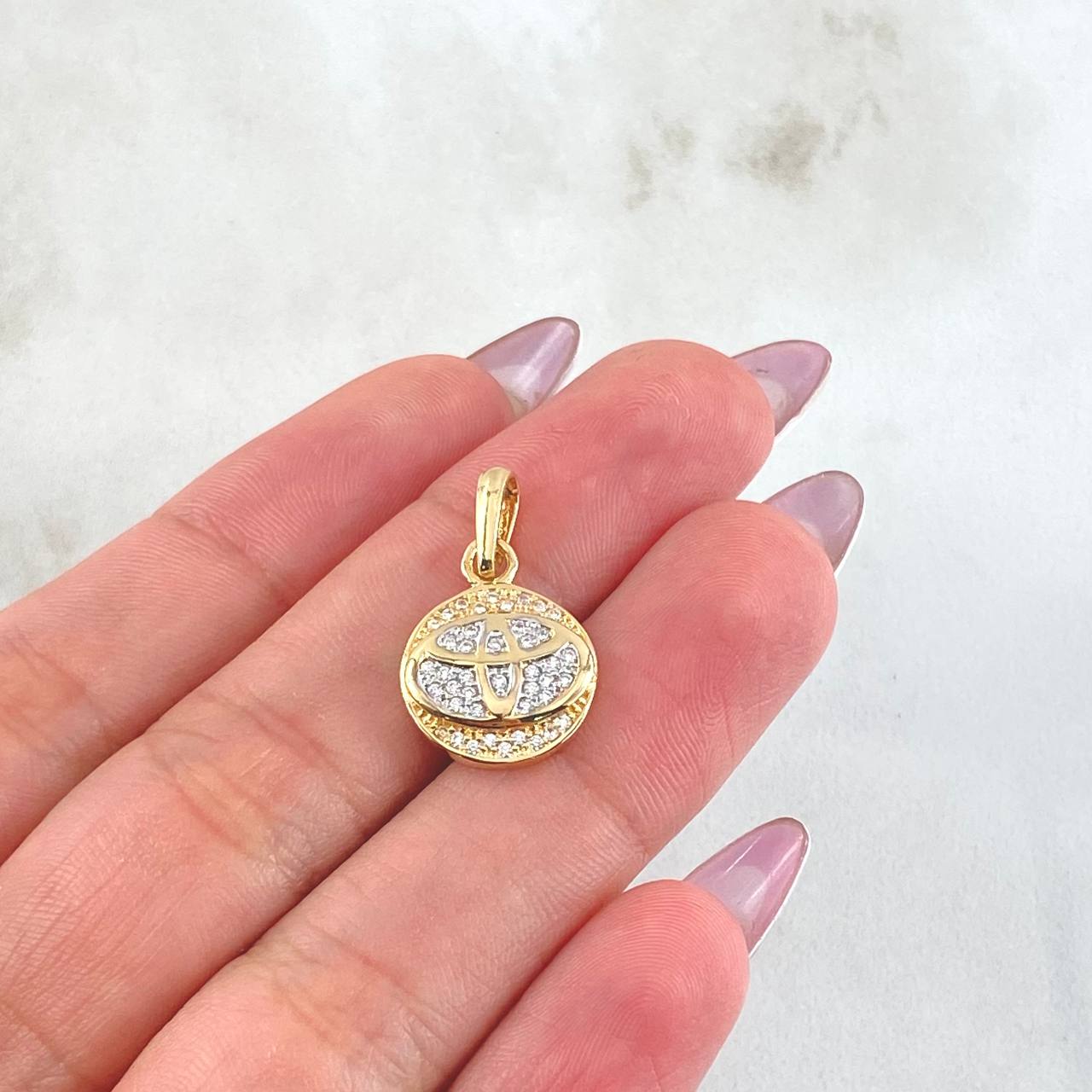 Pendant Circle Car Brand 2.25gr / 3/4 in / 18K Yellow Gold
