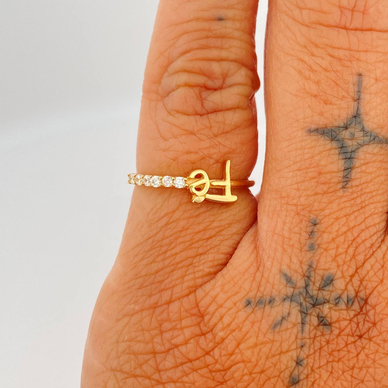 Fe Ring 1.35gr / T4 1/2 / 18K Yellow Gold %
