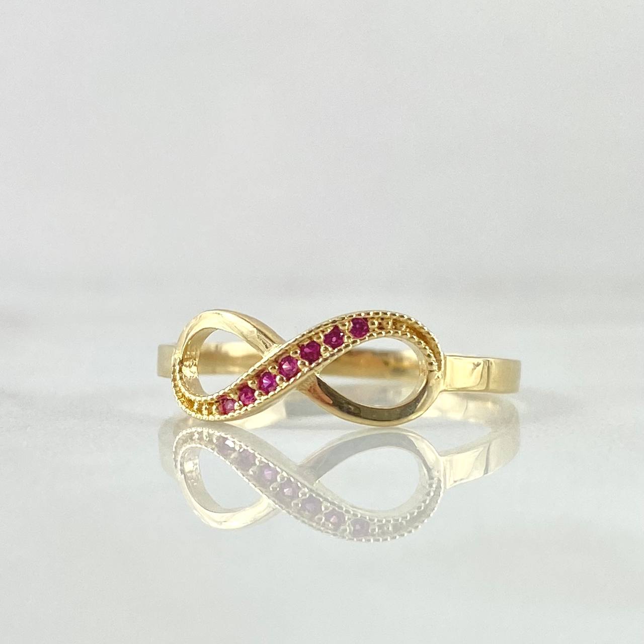 Partial Infinity Ring 1.6gr / Size 7 1/2 / 18K Gold -