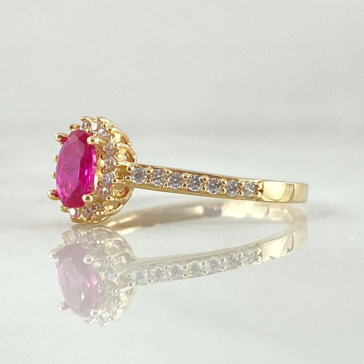 Anillo Solitario Halo Ovalo 2.1gr / T6 / Oro Amarillo 18K