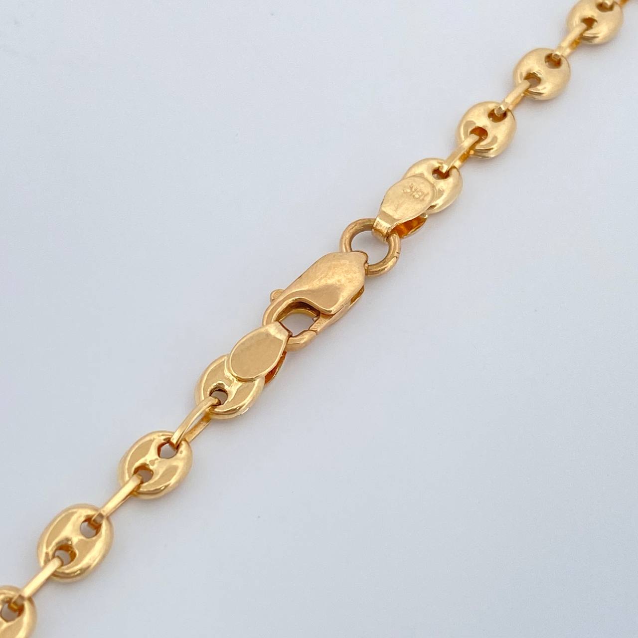 Cadena GC 6.35gr / 20 1/4 in / 4mm Oro Amarillo 18K $