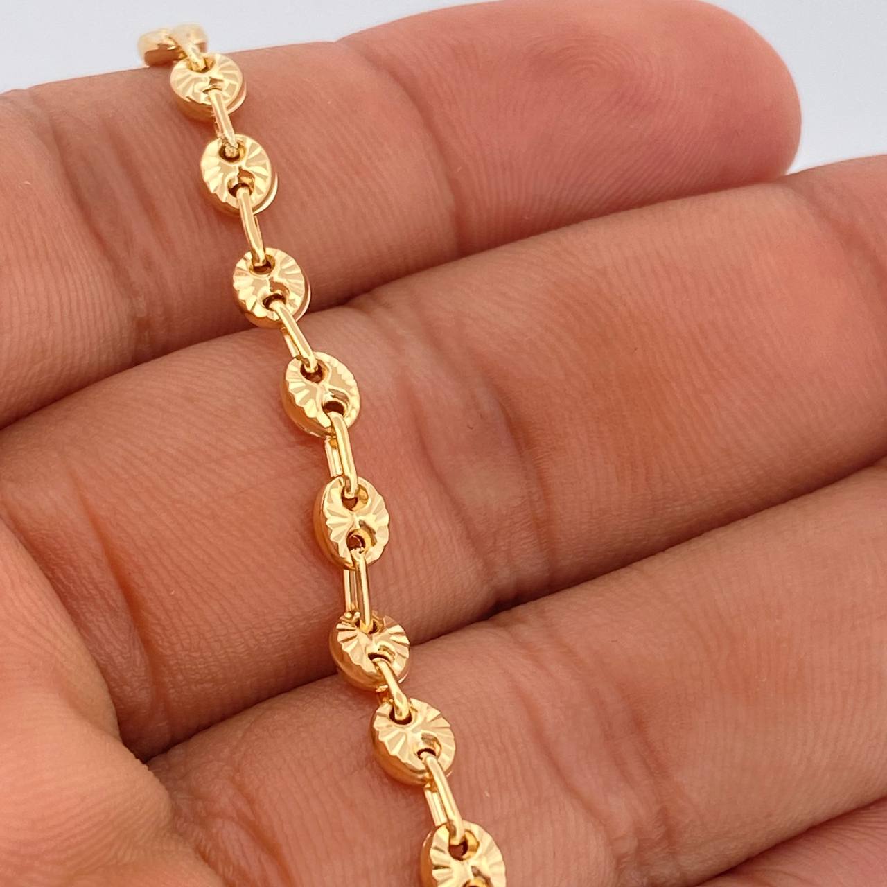 Pulso GC 3.65gr / 7 1/2 in / 3mm Oro Amarillo 18K $