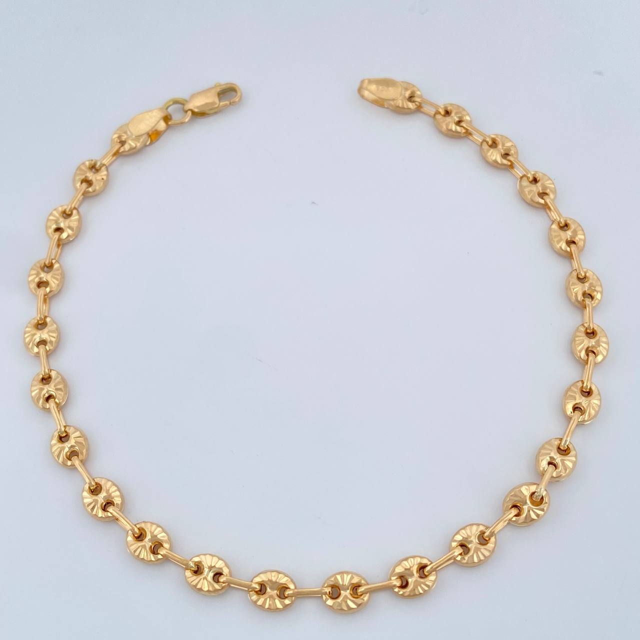 Pulso GC 3.65gr / 7 1/2 in / 3mm Oro Amarillo 18K $