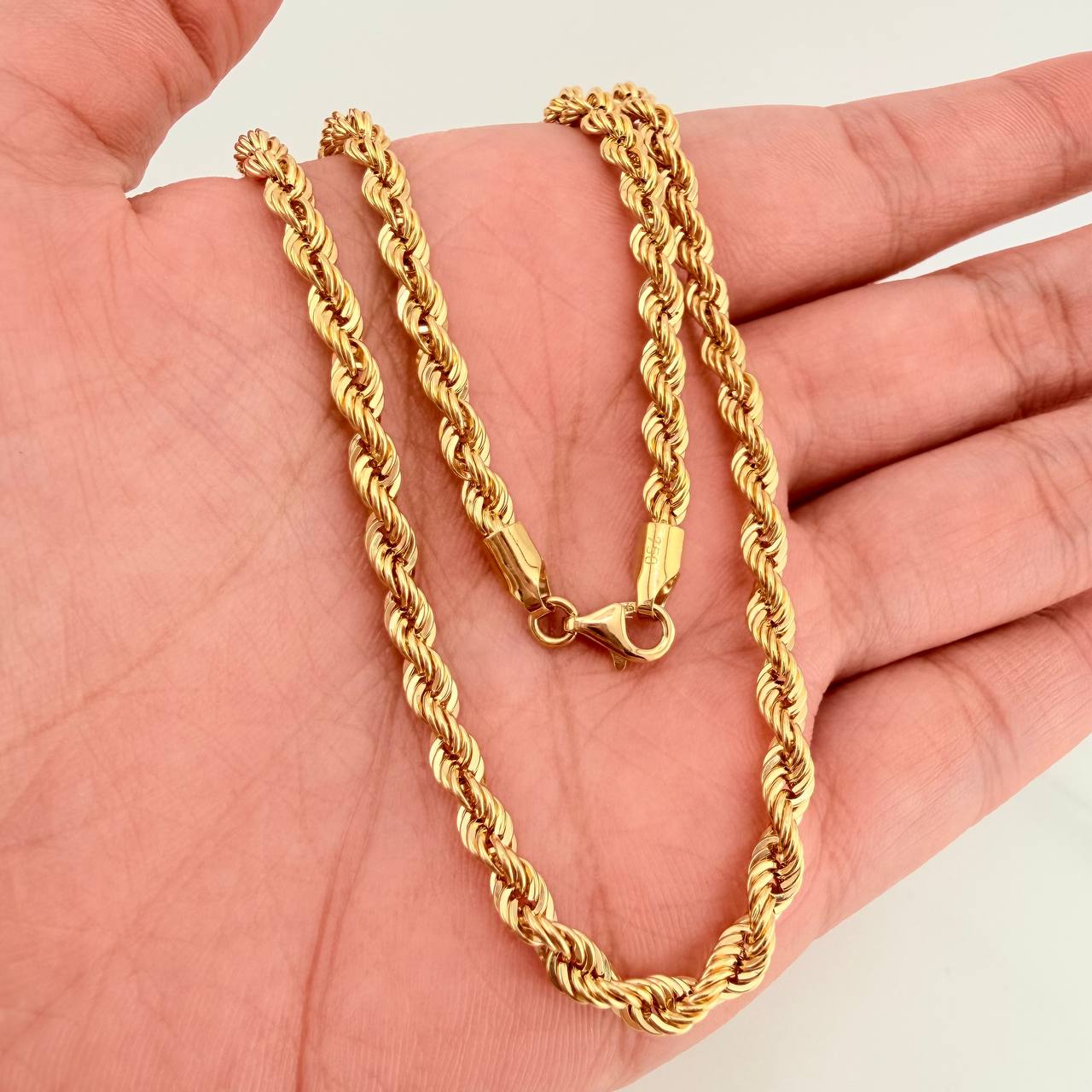 Cadena Lazo 8.45gr / 23 1/2 in / 3.25mm Oro Amarillo +3 18K $