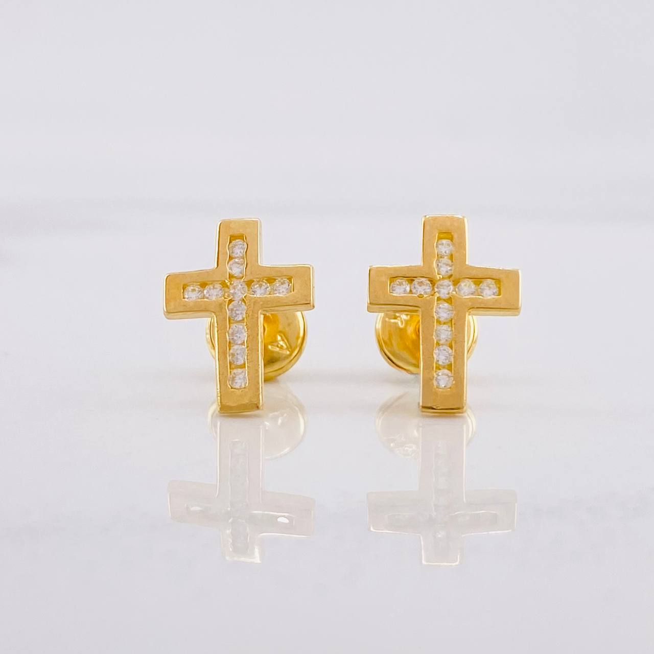 Topos Cruz 1.1g / in / 10.2mm Oro Amarillo 18K