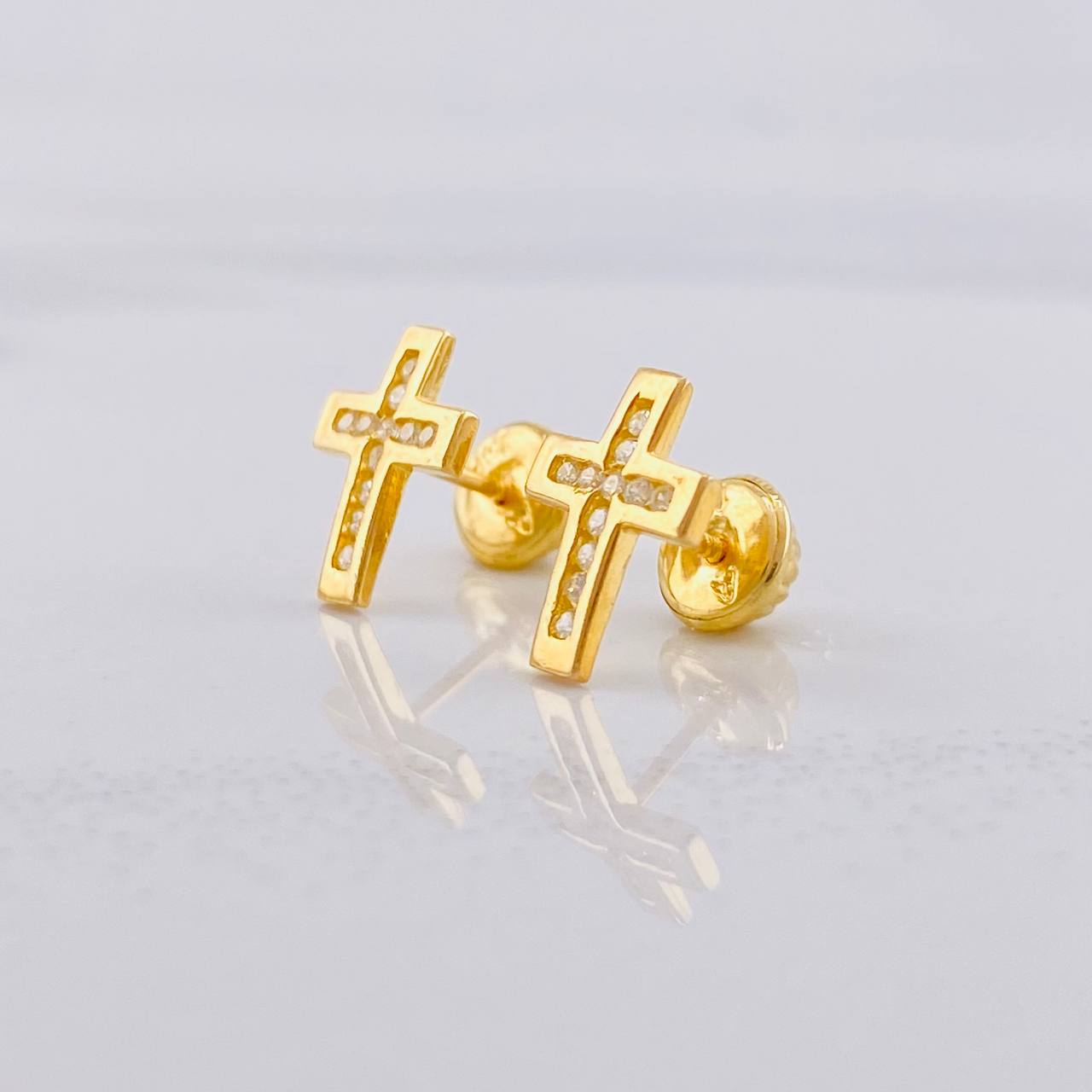 Topos Cruz 1.15g / in / 10.2mm Oro Amarillo 18K