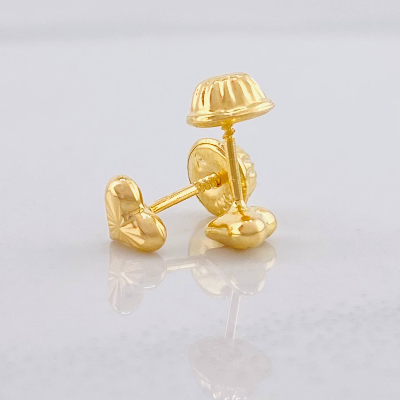 Topos Corazón Diamantado 0.5g / in / 4.3mm Oro Amarillo 18K