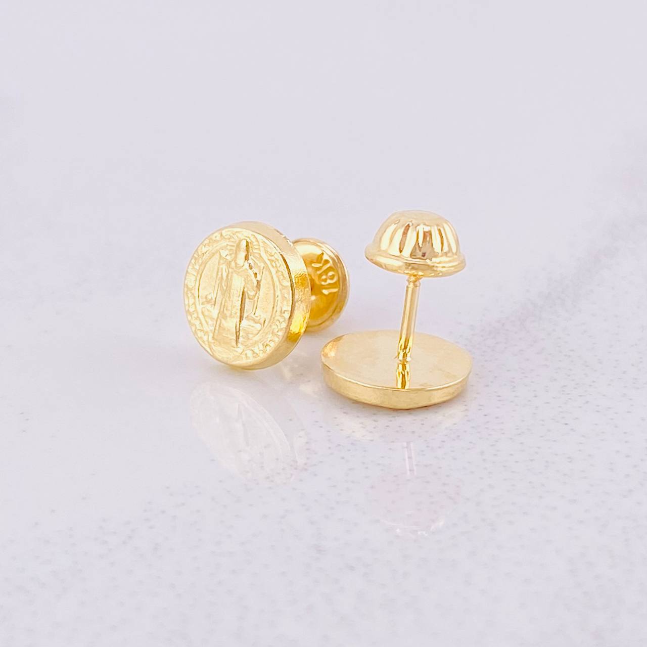 Topos San Benito 0.75g / in / 8.35mm Oro Amarillo 18K