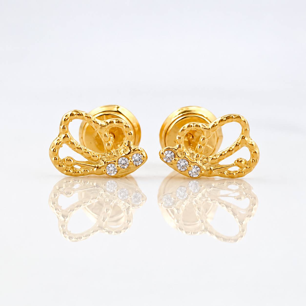 Stud Earrings Butterfly 0.75g / in / 6.46mm Yellow Gold 18K