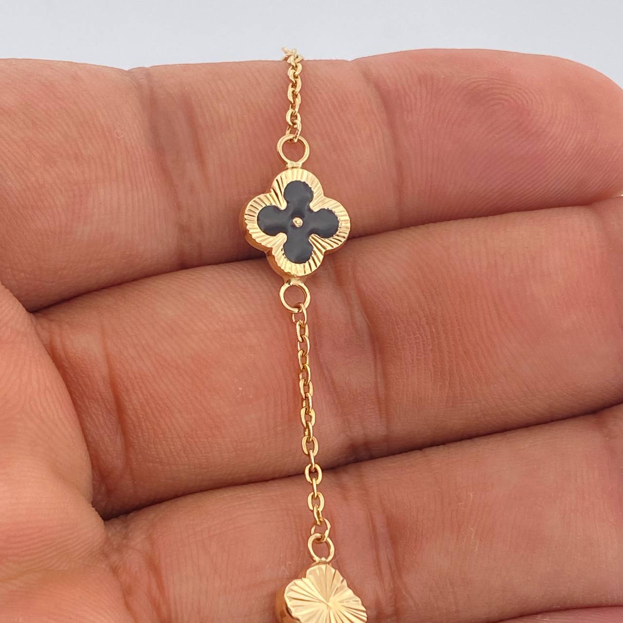 Pulso Trebol Aro Seguido 3.5gr / 7 1/4 in / 1mm Oro Amarillo 18K %