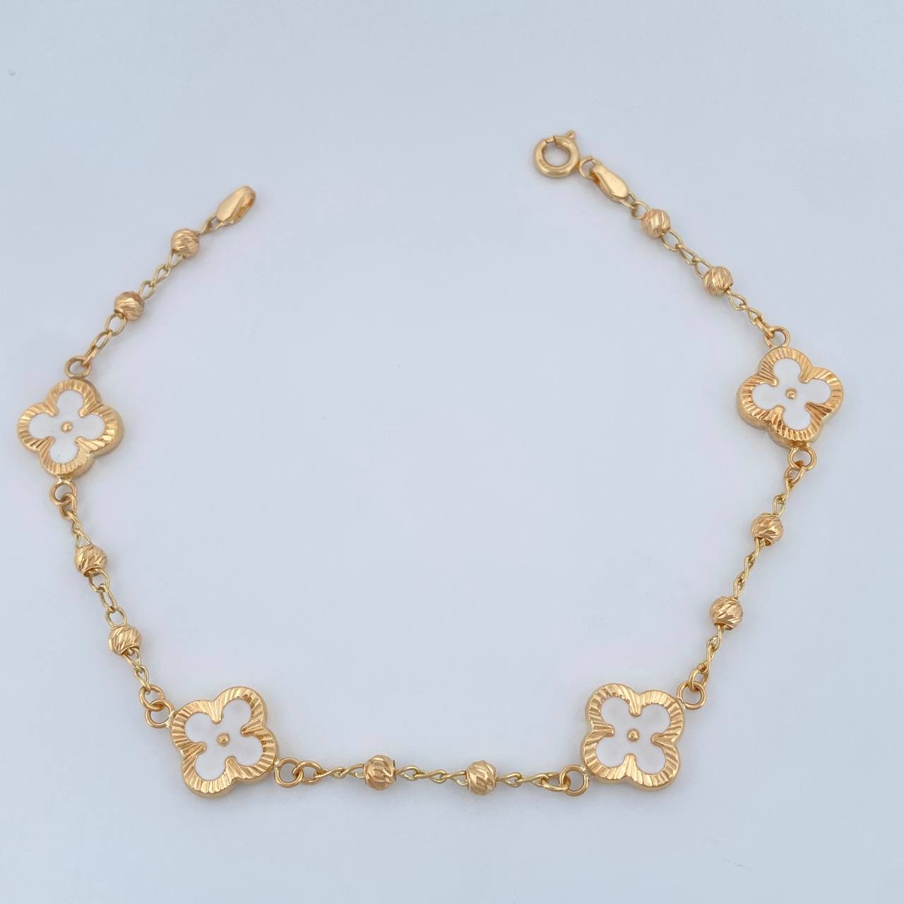 Pulso Trebol Militar 4.05gr / 7 1/2 in / 3mm Oro Amarillo 18K %