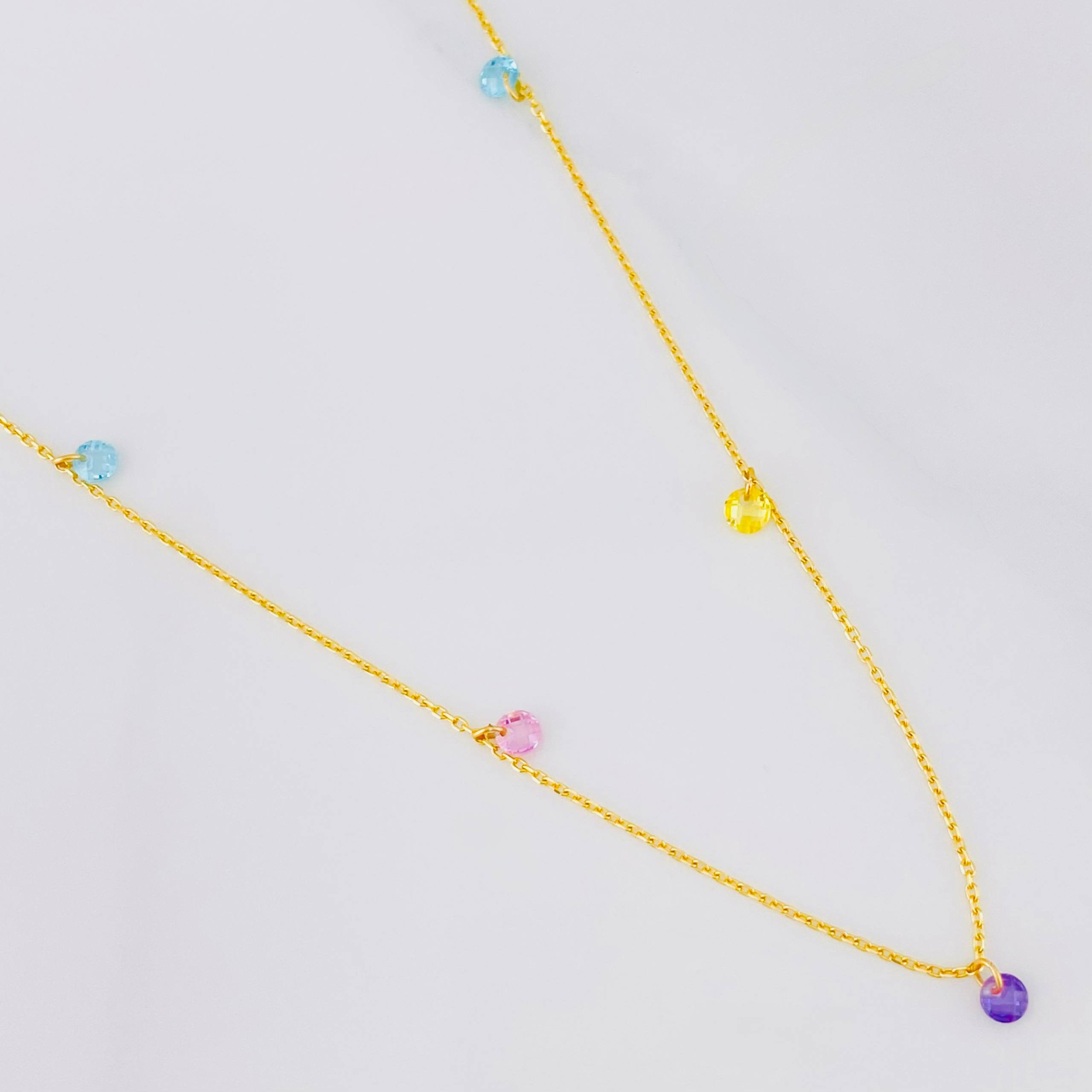 Cadena Aro Seguido 1.8g / 18 in / 0.6mm Oro Amarillo 18K
