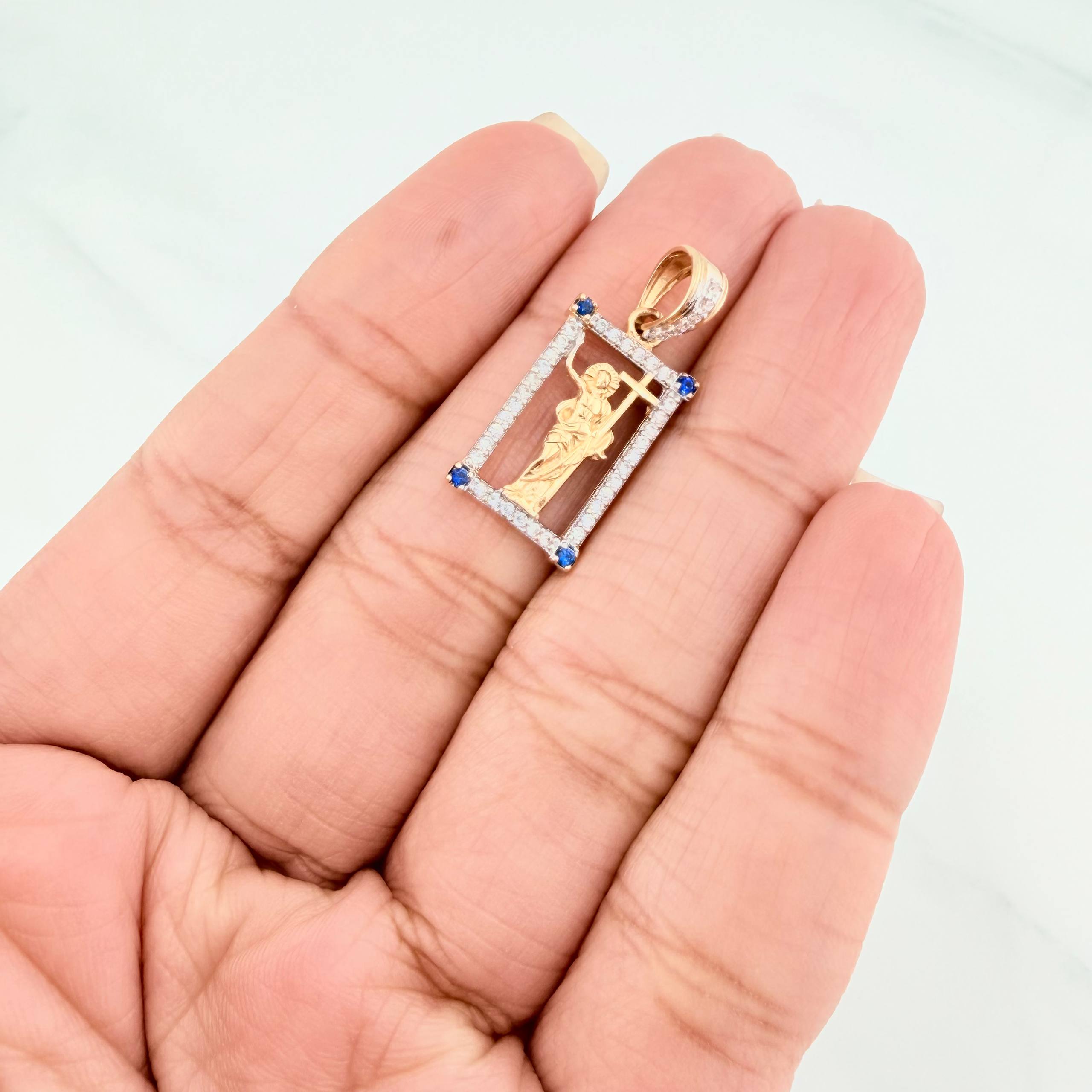 Pendant Resurrected Jesus 2.4 g / 1 in Two Yellow White Gold 18K