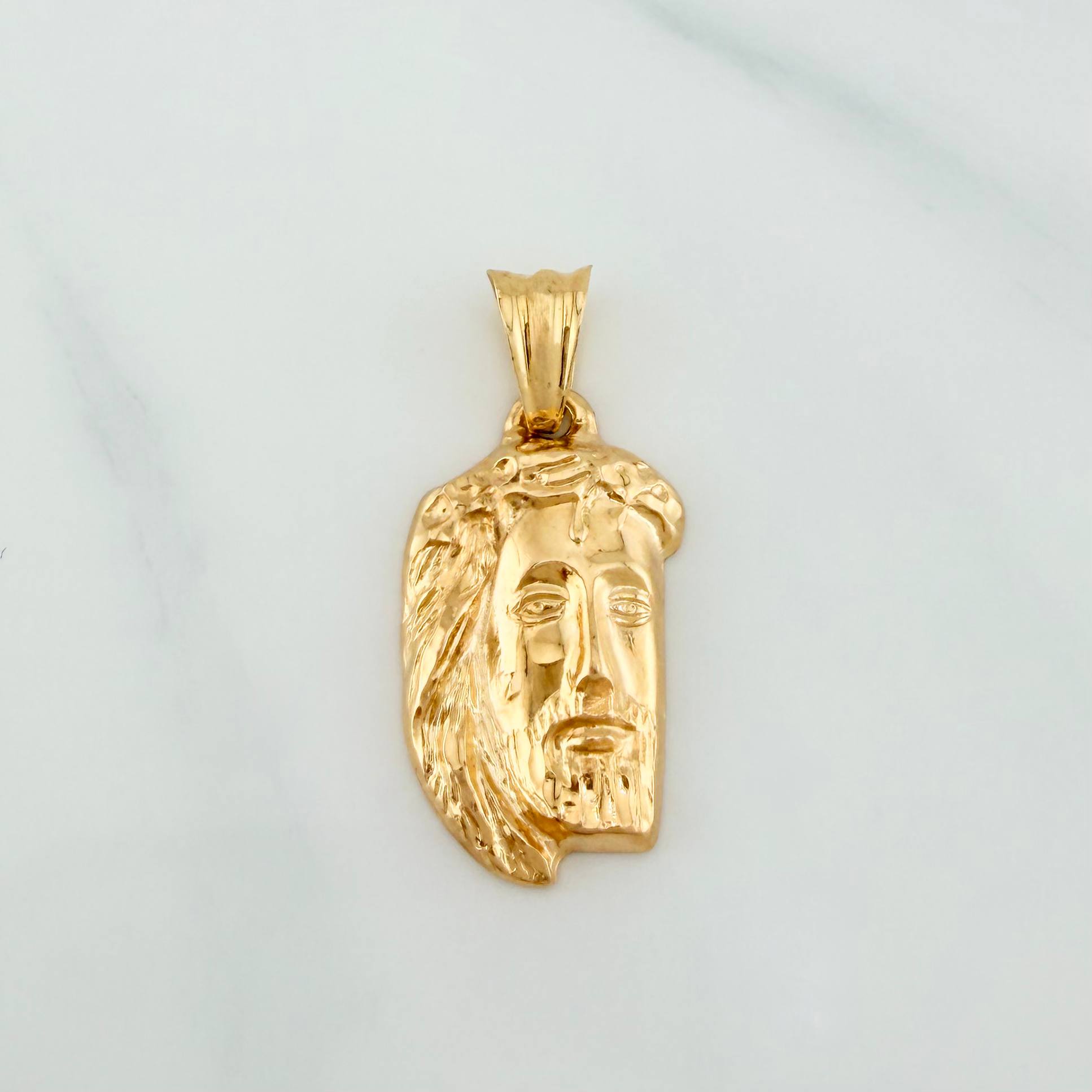 Dije Rostro Cristo 2.7 g / 1 1/4 in Oro Amarillo 18K