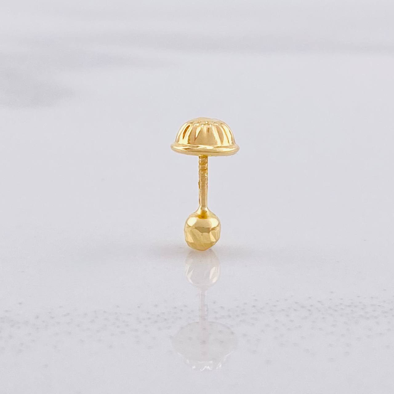 Single Diamond Cut Bead Stud 0.2g / in / 3mm Yellow Gold 18K