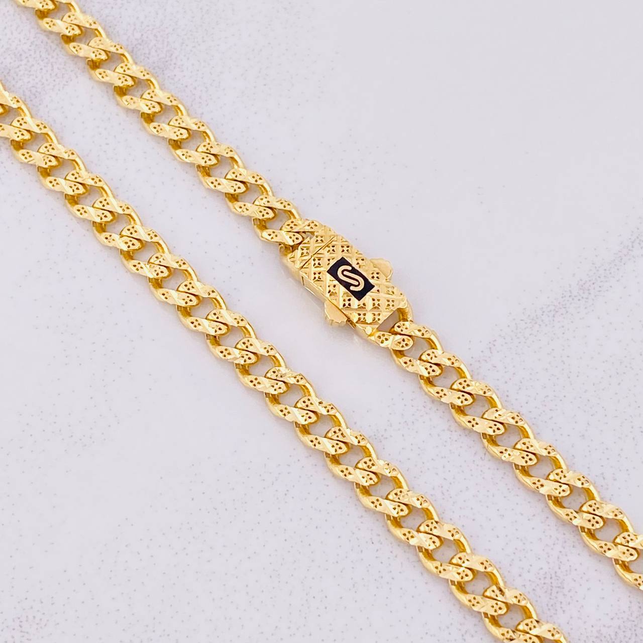 Cuban Links Infinity 14.1g / 20 in / 4.8mm Yellow Gold 18K