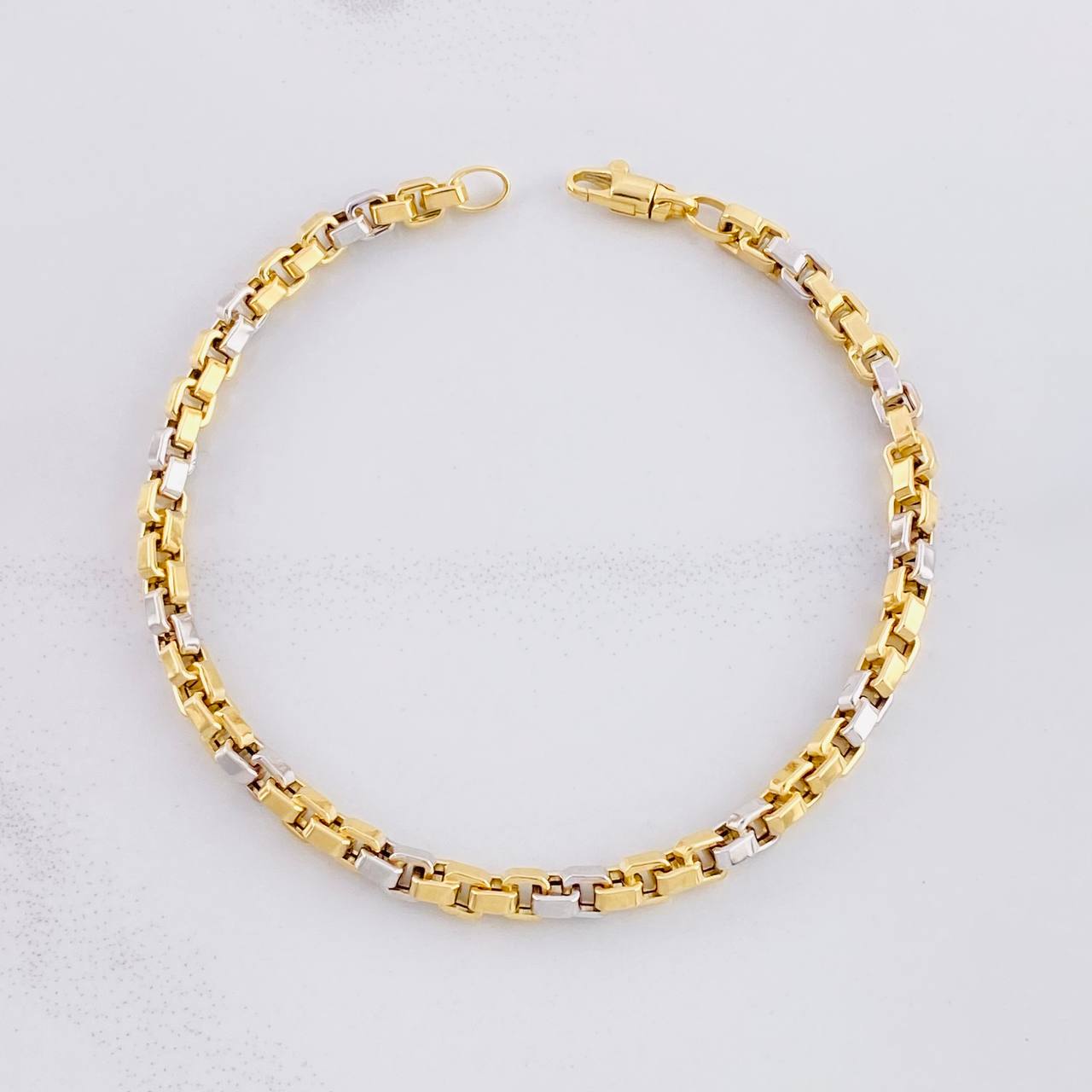 Venetian Bracelet Square 6.3g / 8 1/2 in / 4.3mm Two Yellow White Gold 18K